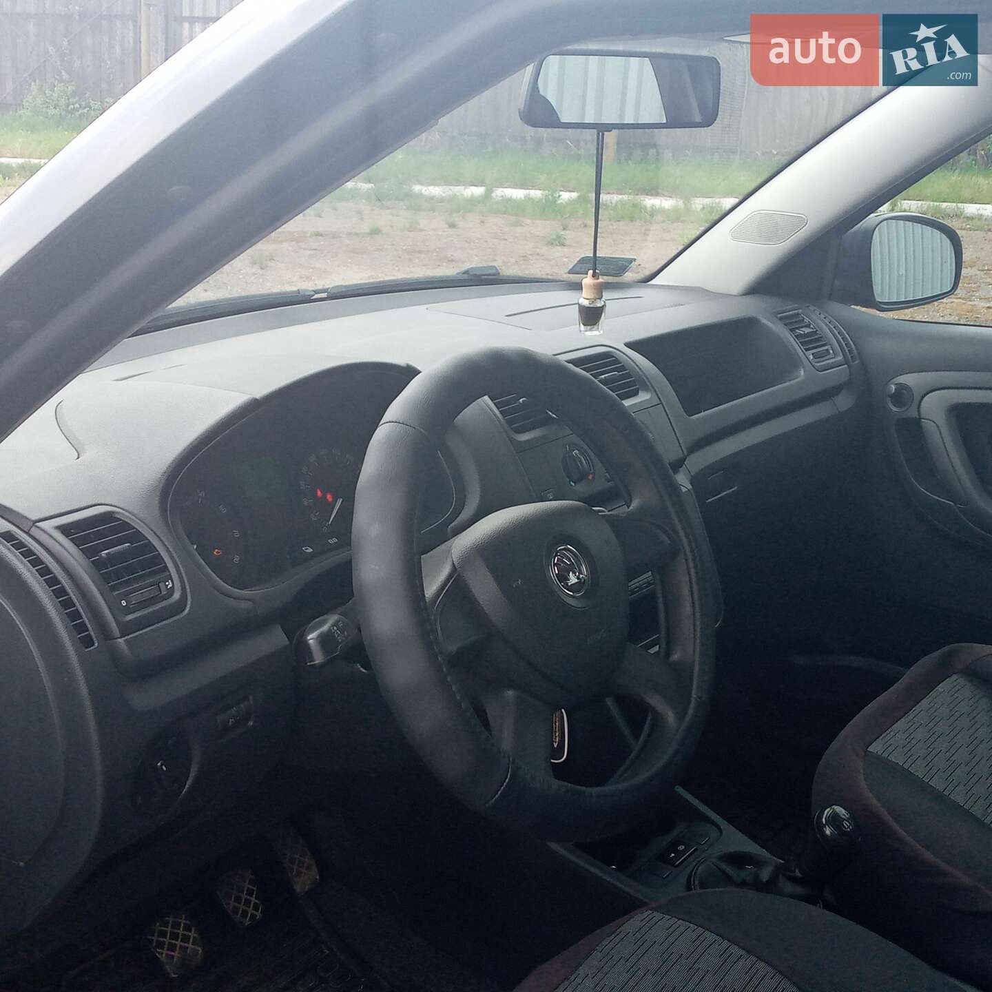 Skoda Fabia 2013 VIN TMBEH25J4D3108993 фото оголошення 16 з 23