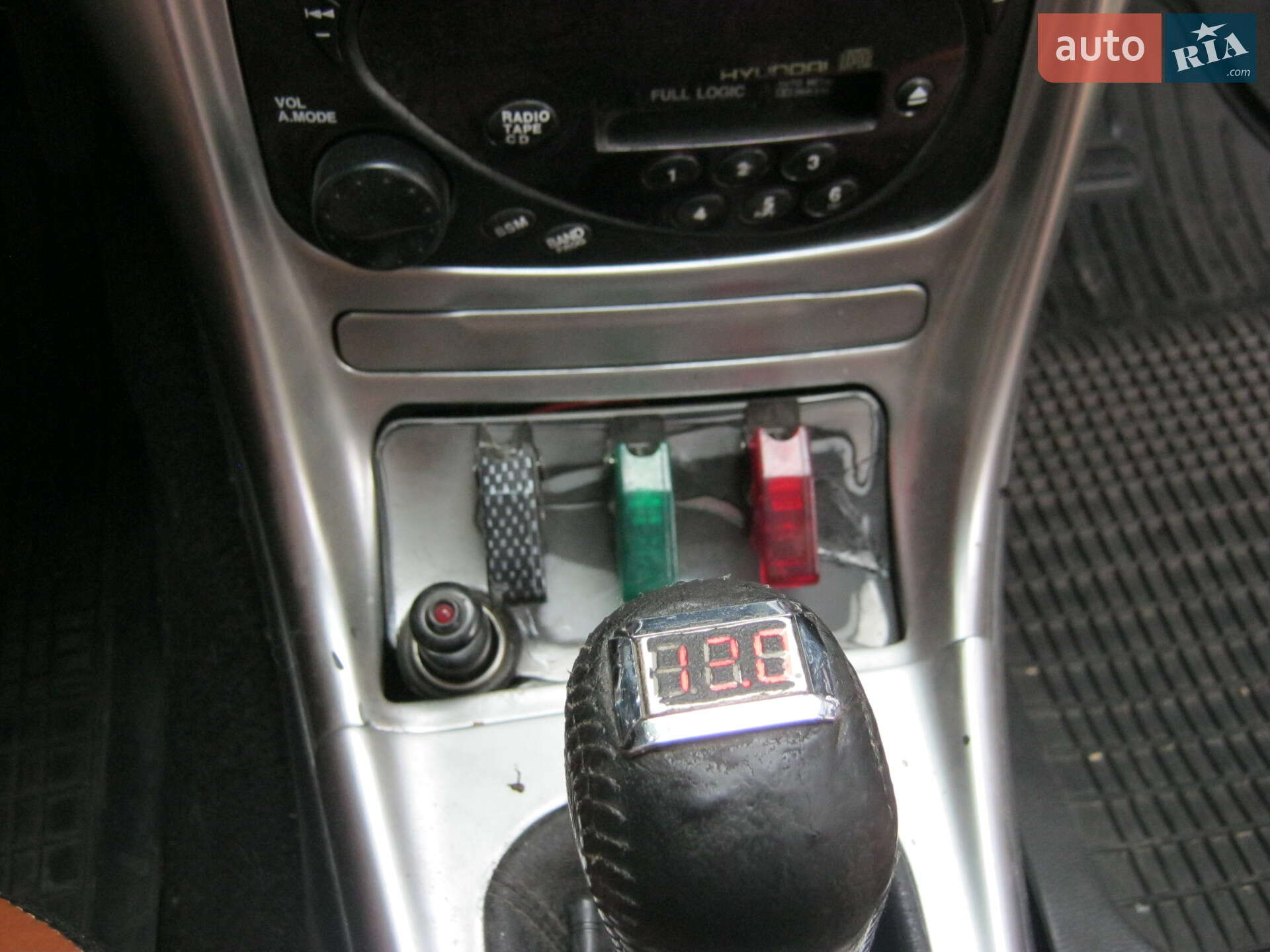 Hyundai Tiburon 1998 VIN KMHJG34F0WU112844 фото оголошення 8 з 21