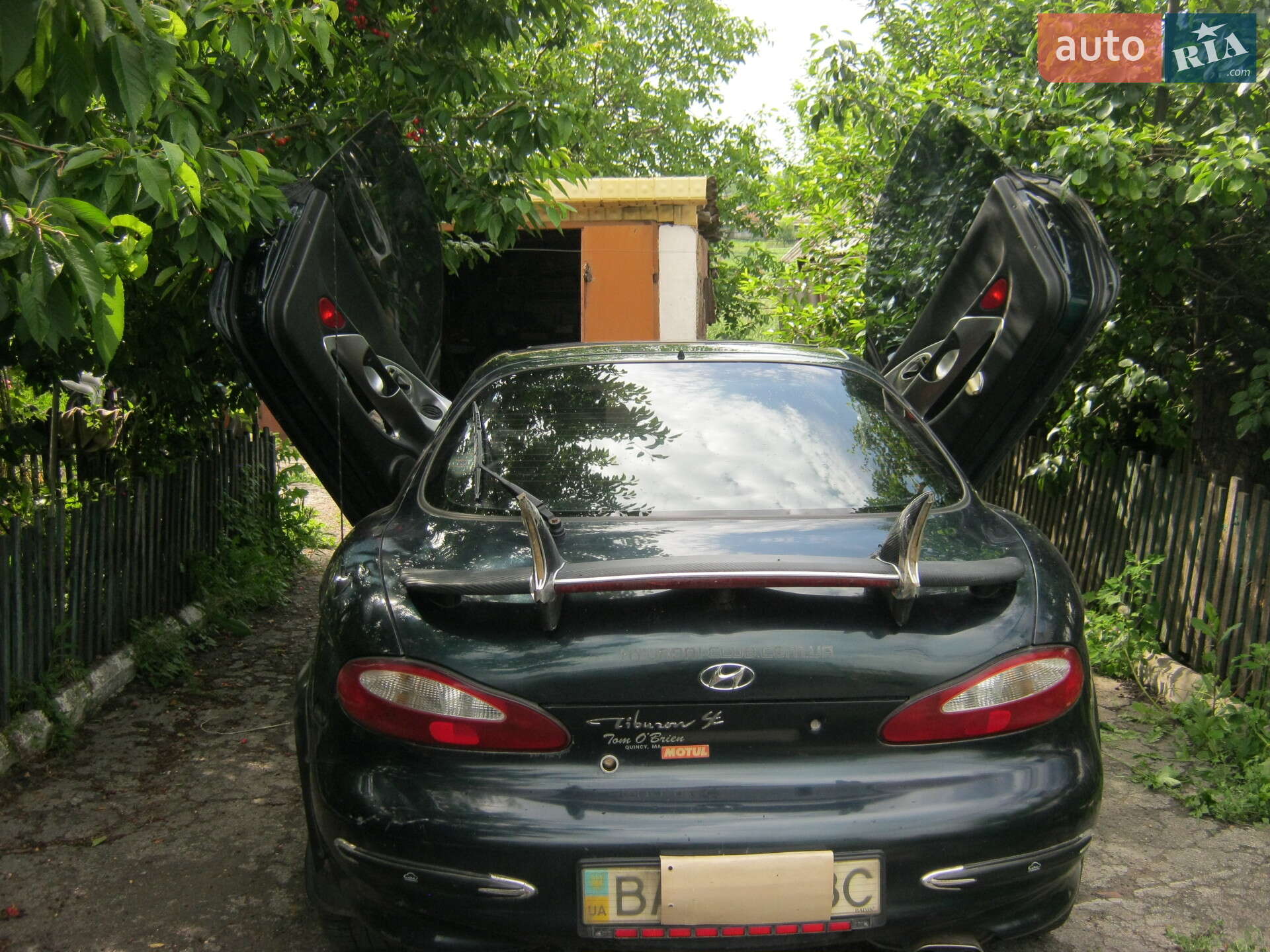 Hyundai Tiburon 1998 VIN KMHJG34F0WU112844 фото оголошення 10 з 21