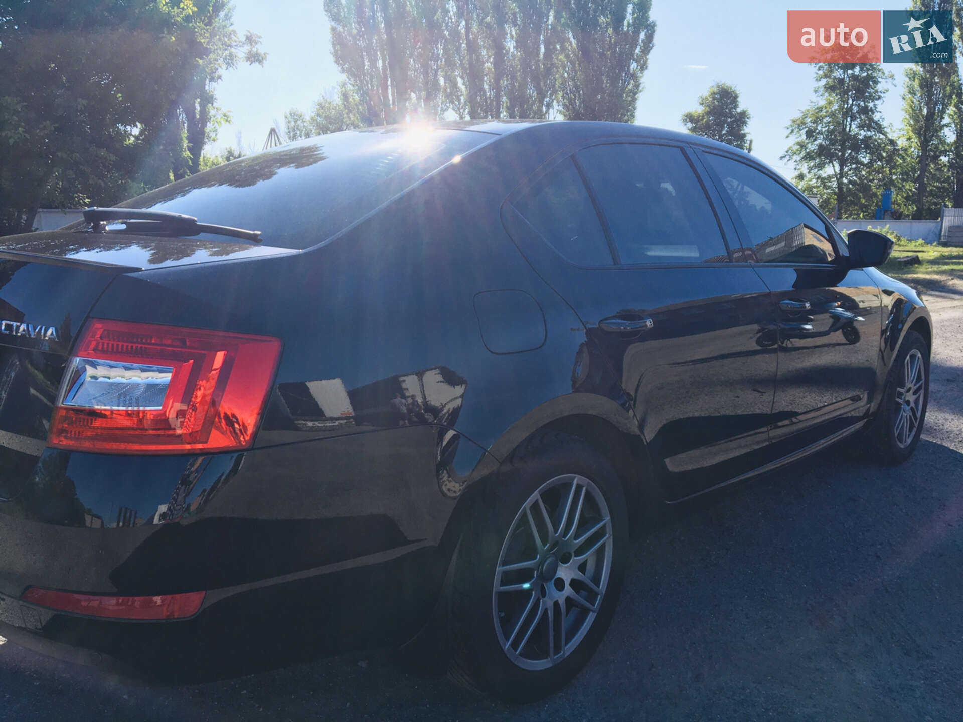 Skoda Octavia 2017 VIN TMBAD2NE9HB007358 фото оголошення 5 з 31