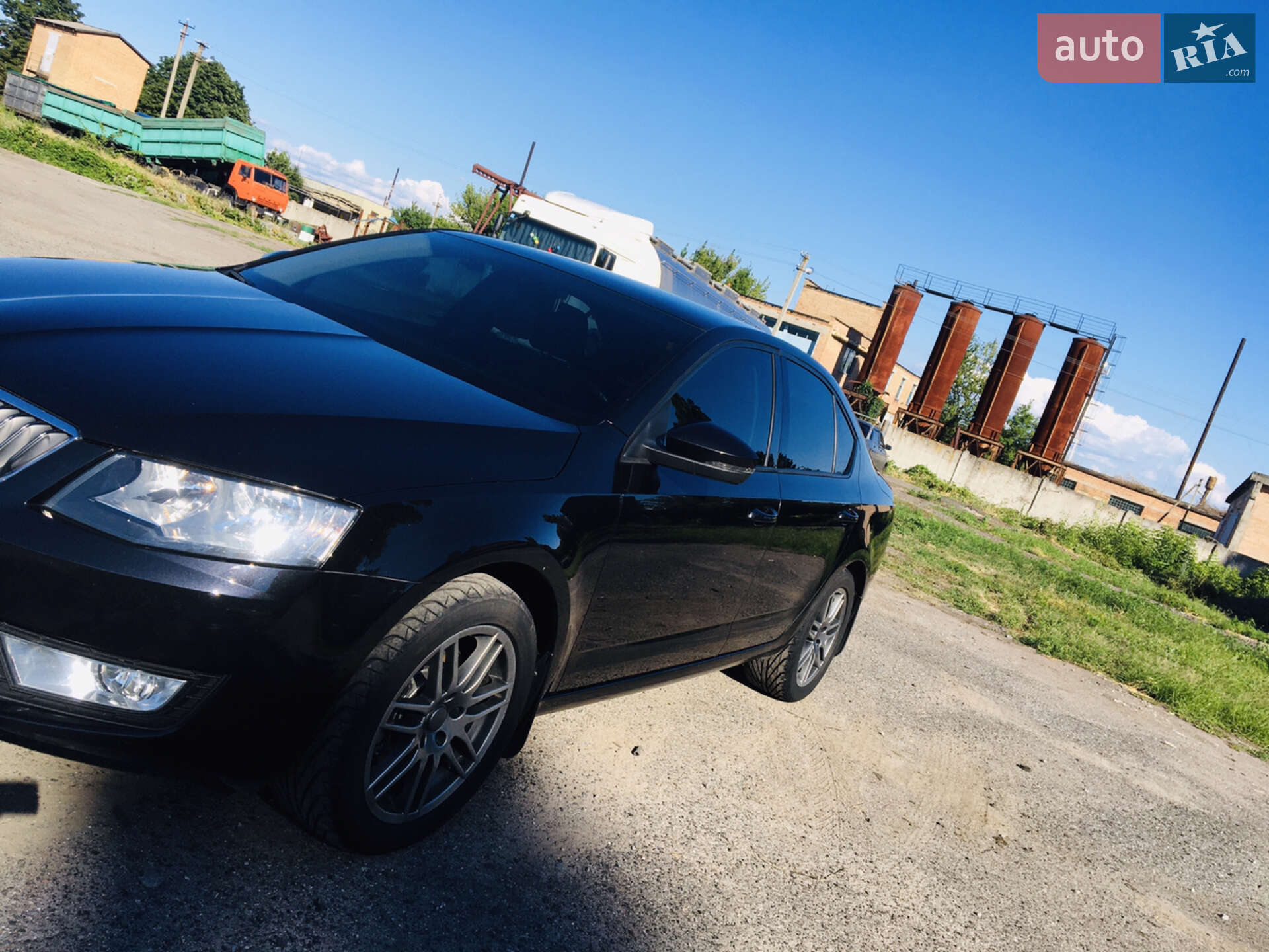 Skoda Octavia 2017 VIN TMBAD2NE9HB007358 фото оголошення 18 з 31
