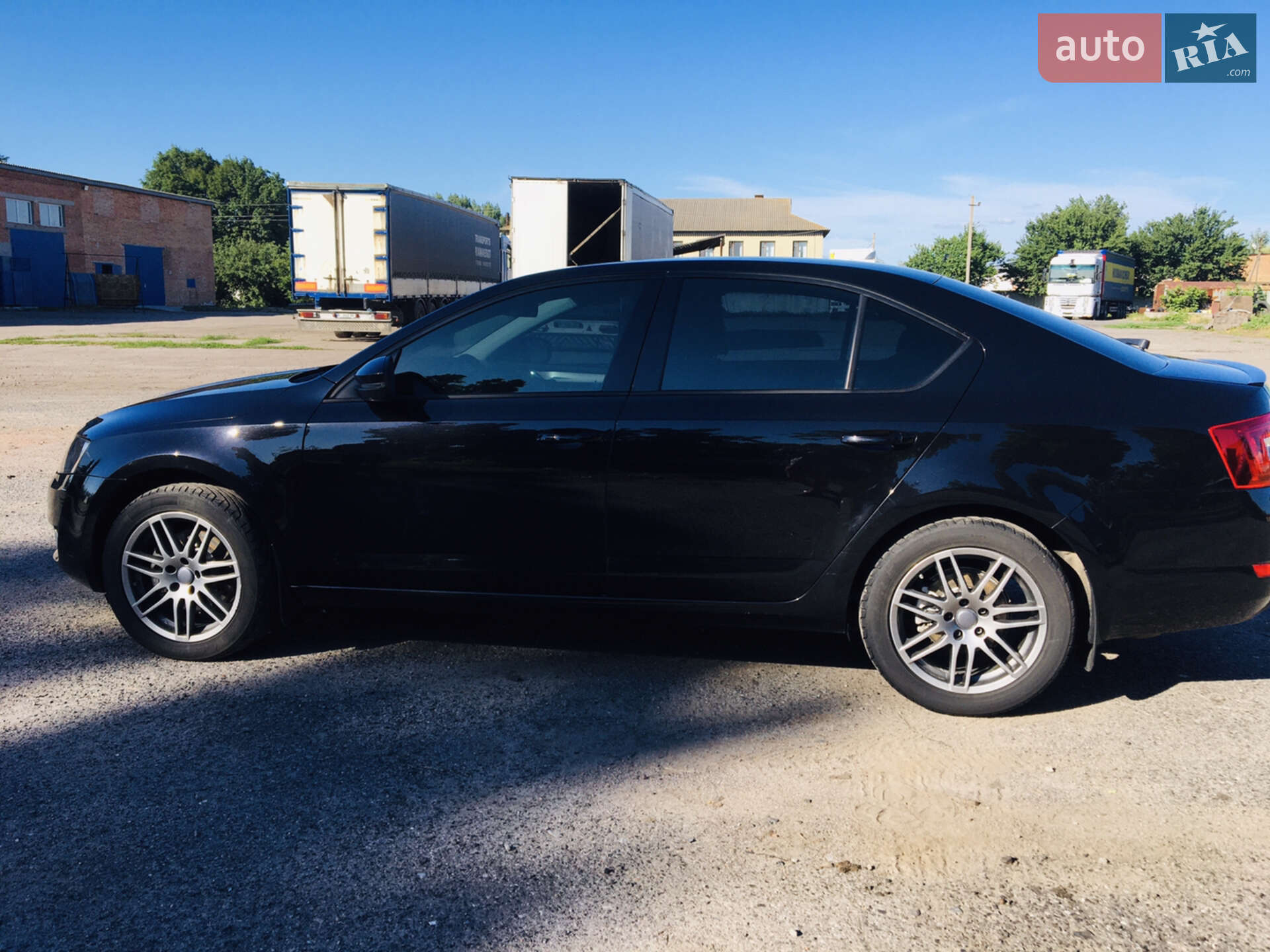 Skoda Octavia 2017 VIN TMBAD2NE9HB007358 фото оголошення 26 з 31