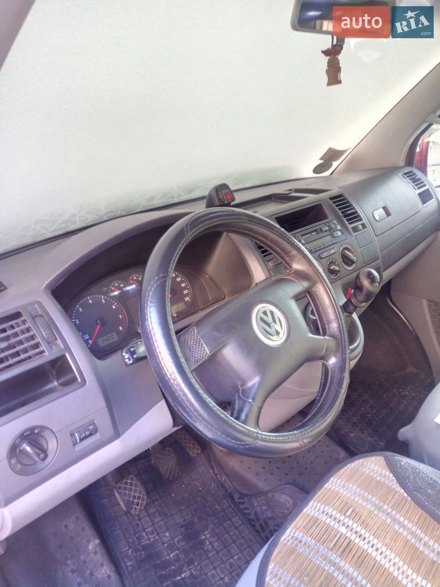 Volkswagen Transporter 2004 VIN WV1ZZZ7HZ4H088853 фото оголошення 2 з 6