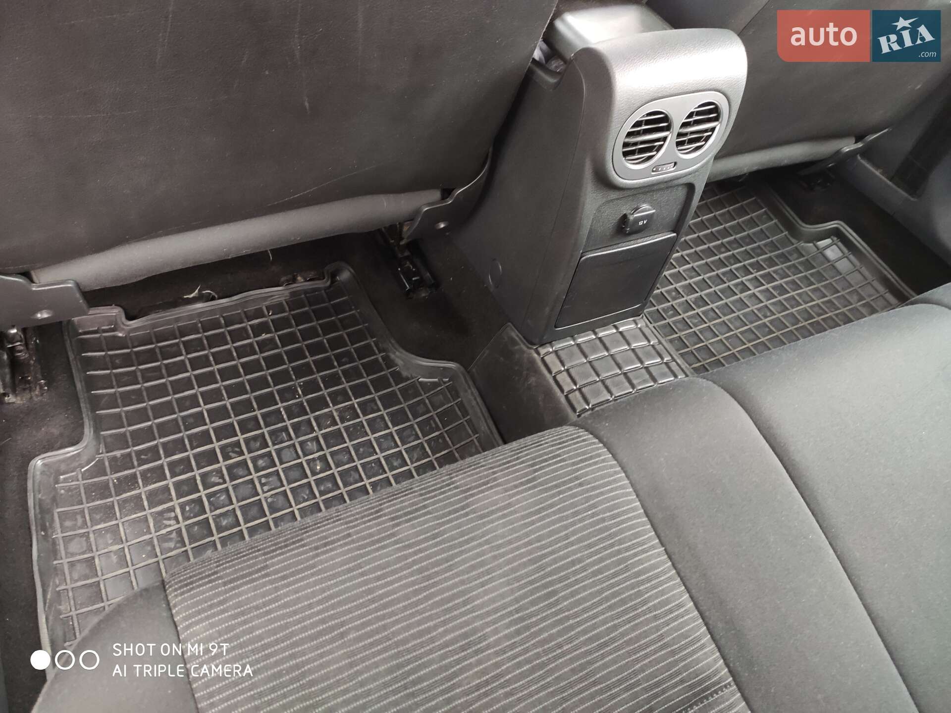 Volkswagen Tiguan 2011 VIN WVGZZZ5NZCW542247 фото оголошення 8 з 11