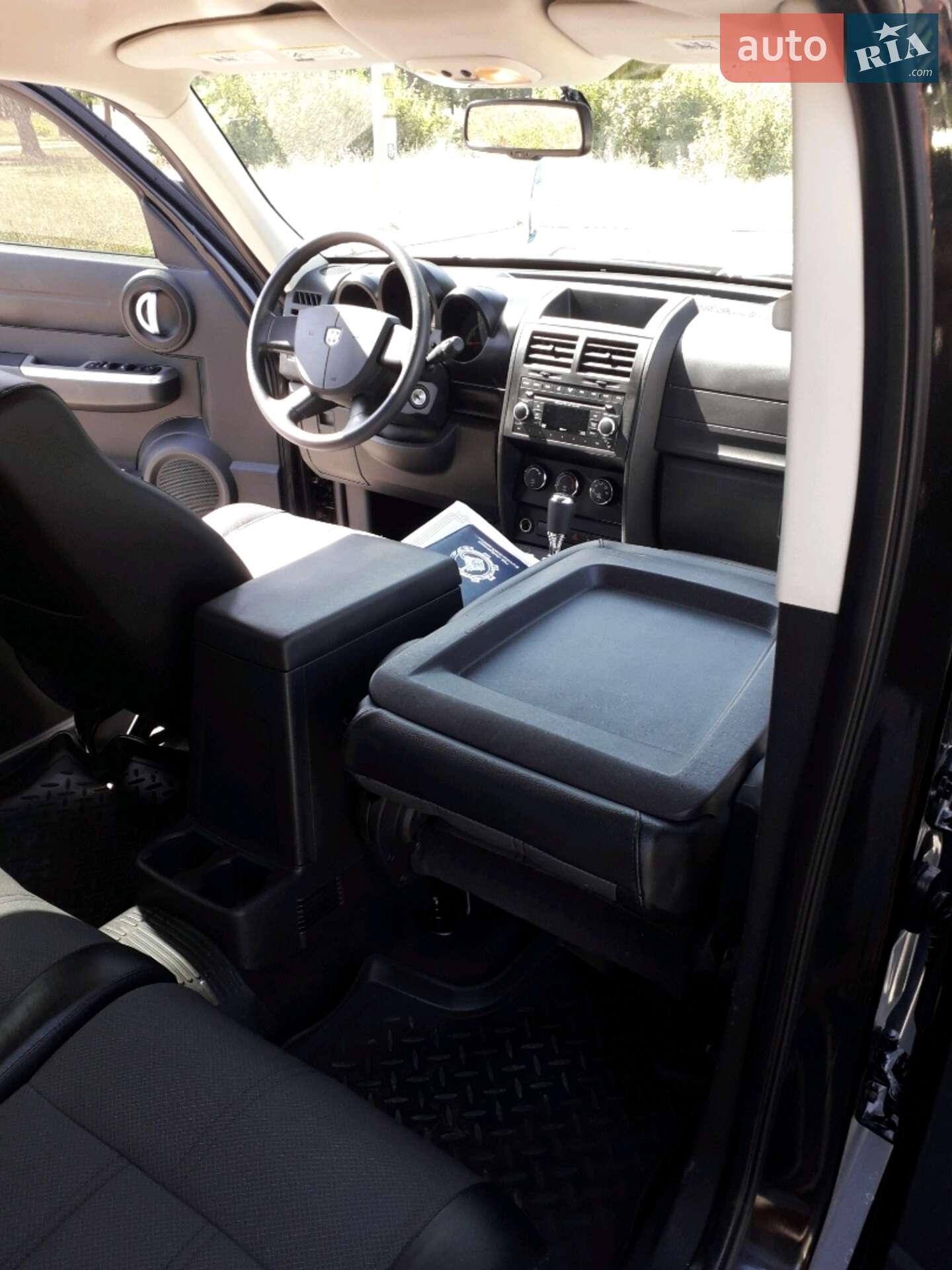 Dodge Nitro 2008 VIN 1D8GUE8918W164953 фото оголошення 4 з 8