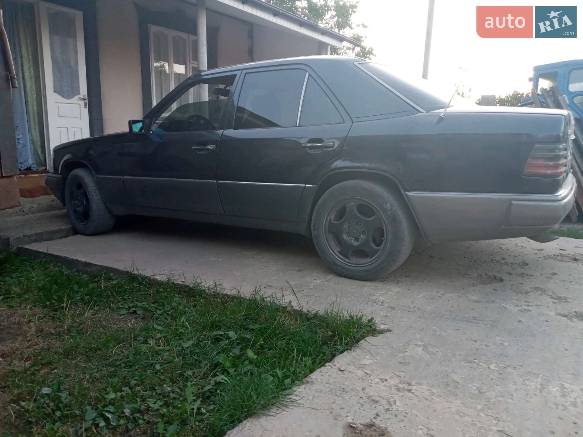 Mercedes-Benz E-Class 1995 VIN WDB1241261C104088 фото оголошення 5 з 13