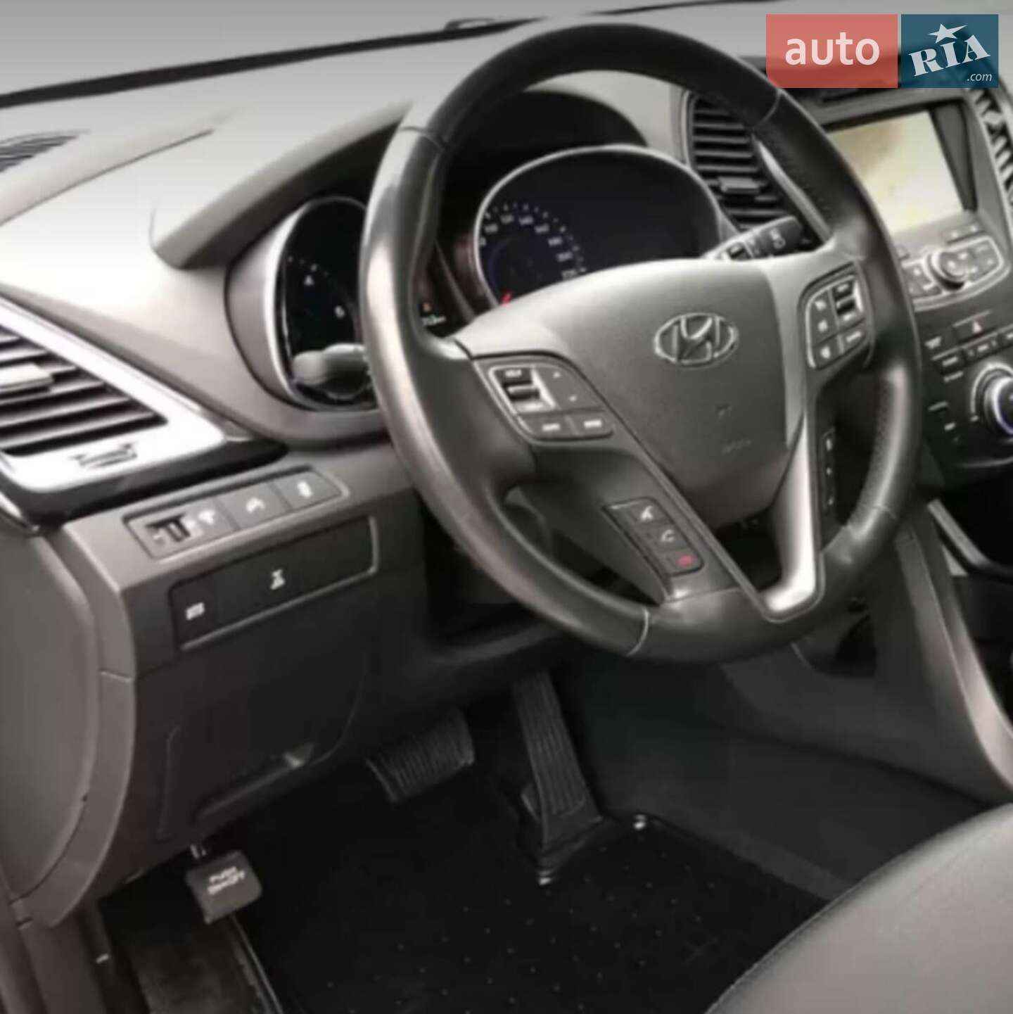 Hyundai Santa FE 2012 VIN KMHSU81XDDU053363 фото оголошення 2 з 62