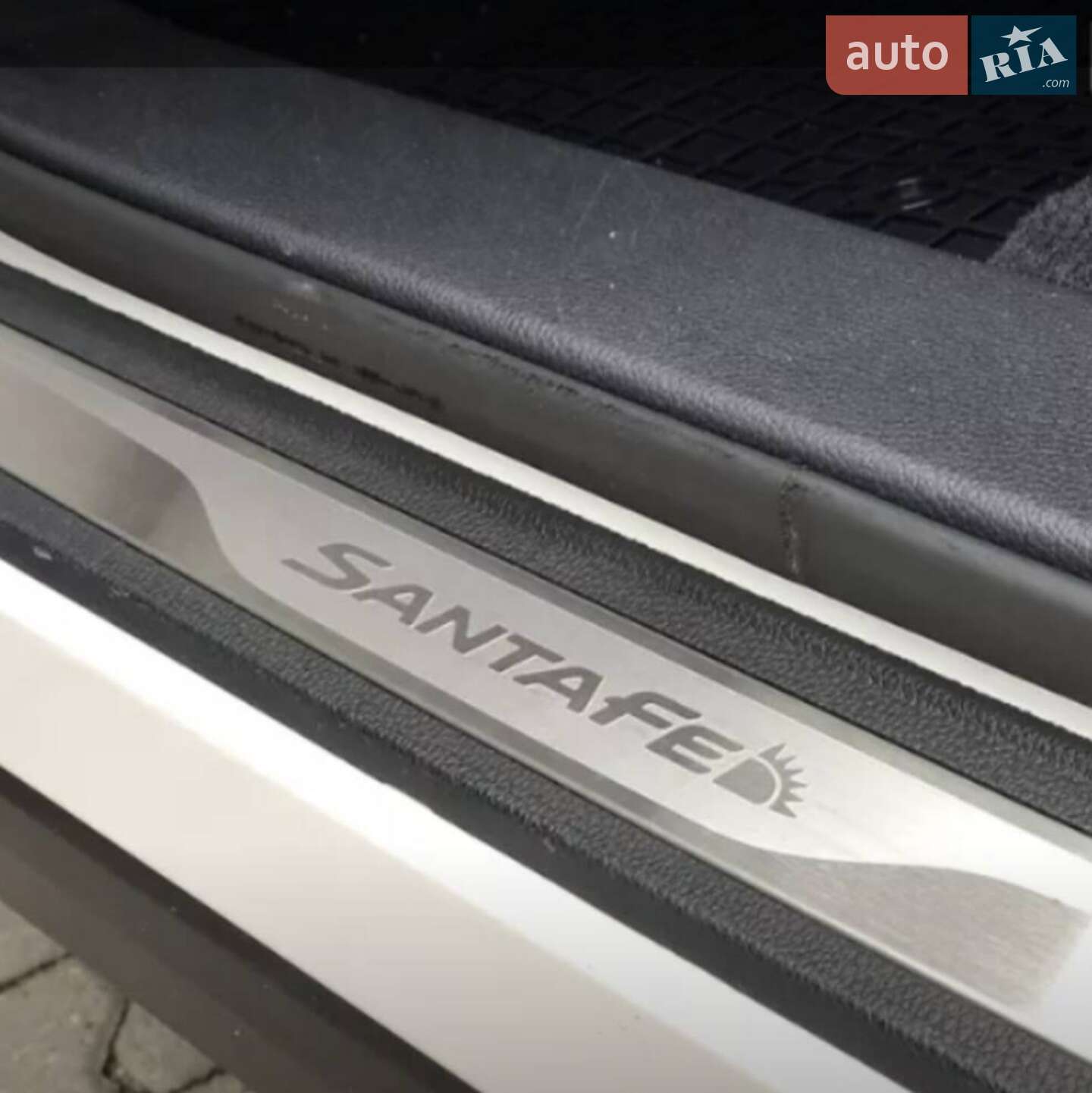 Hyundai Santa FE 2012 VIN KMHSU81XDDU053363 фото оголошення 18 з 62
