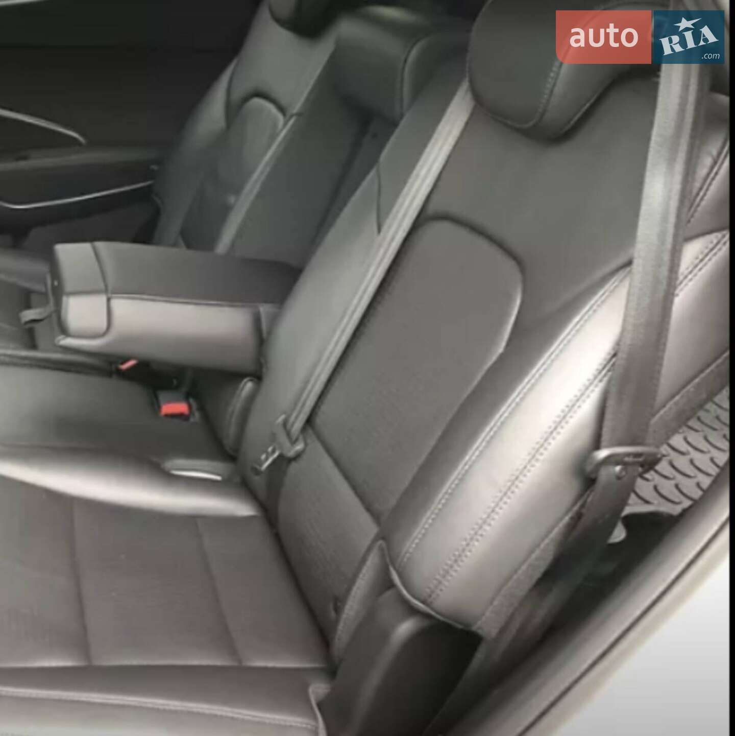Hyundai Santa FE 2012 VIN KMHSU81XDDU053363 фото оголошення 22 з 62