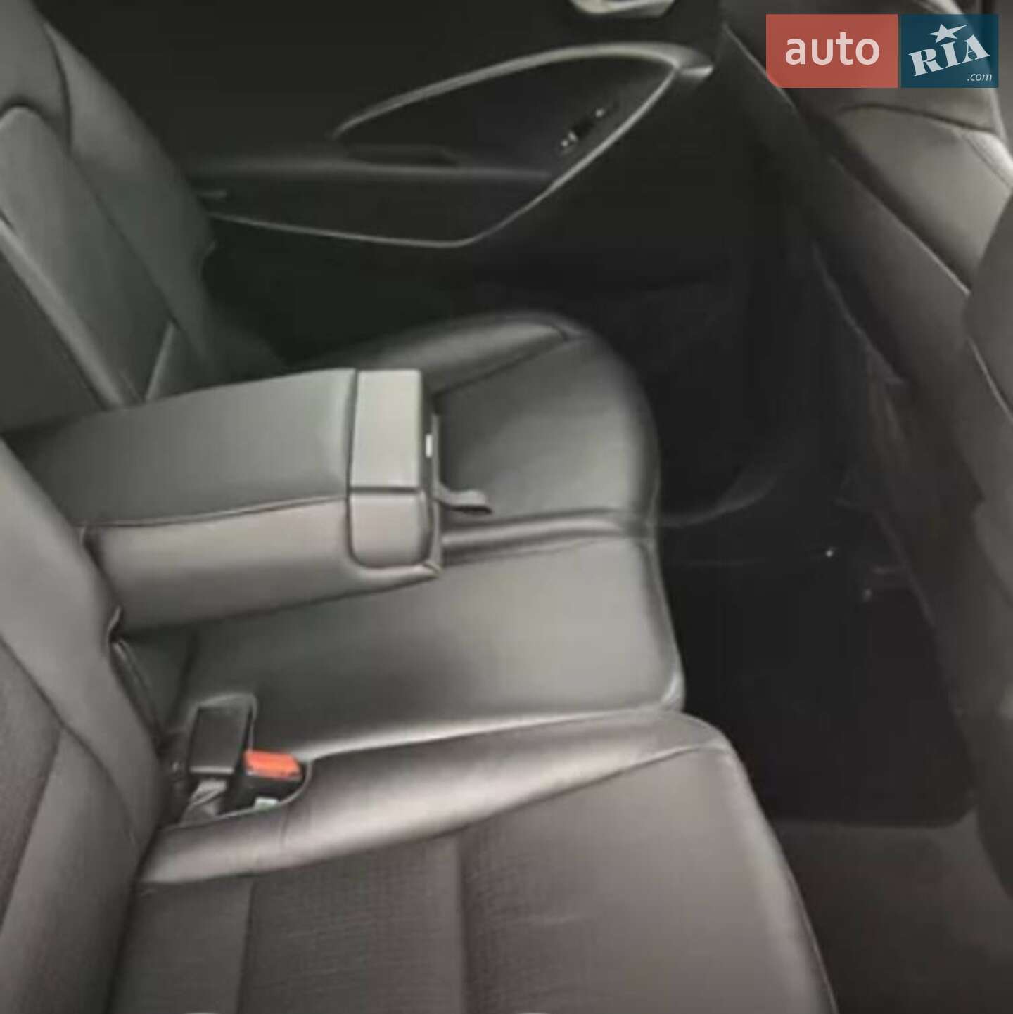 Hyundai Santa FE 2012 VIN KMHSU81XDDU053363 фото оголошення 28 з 62