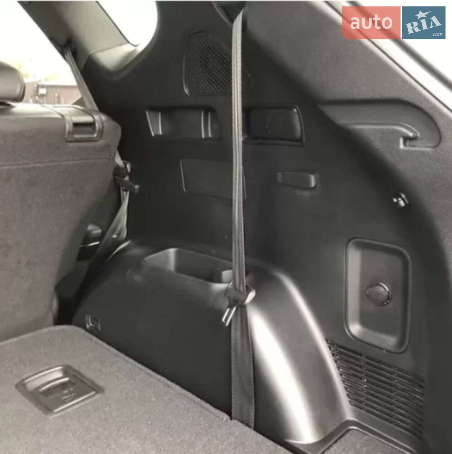 Hyundai Santa FE 2012 VIN KMHSU81XDDU053363 фото оголошення 46 з 62