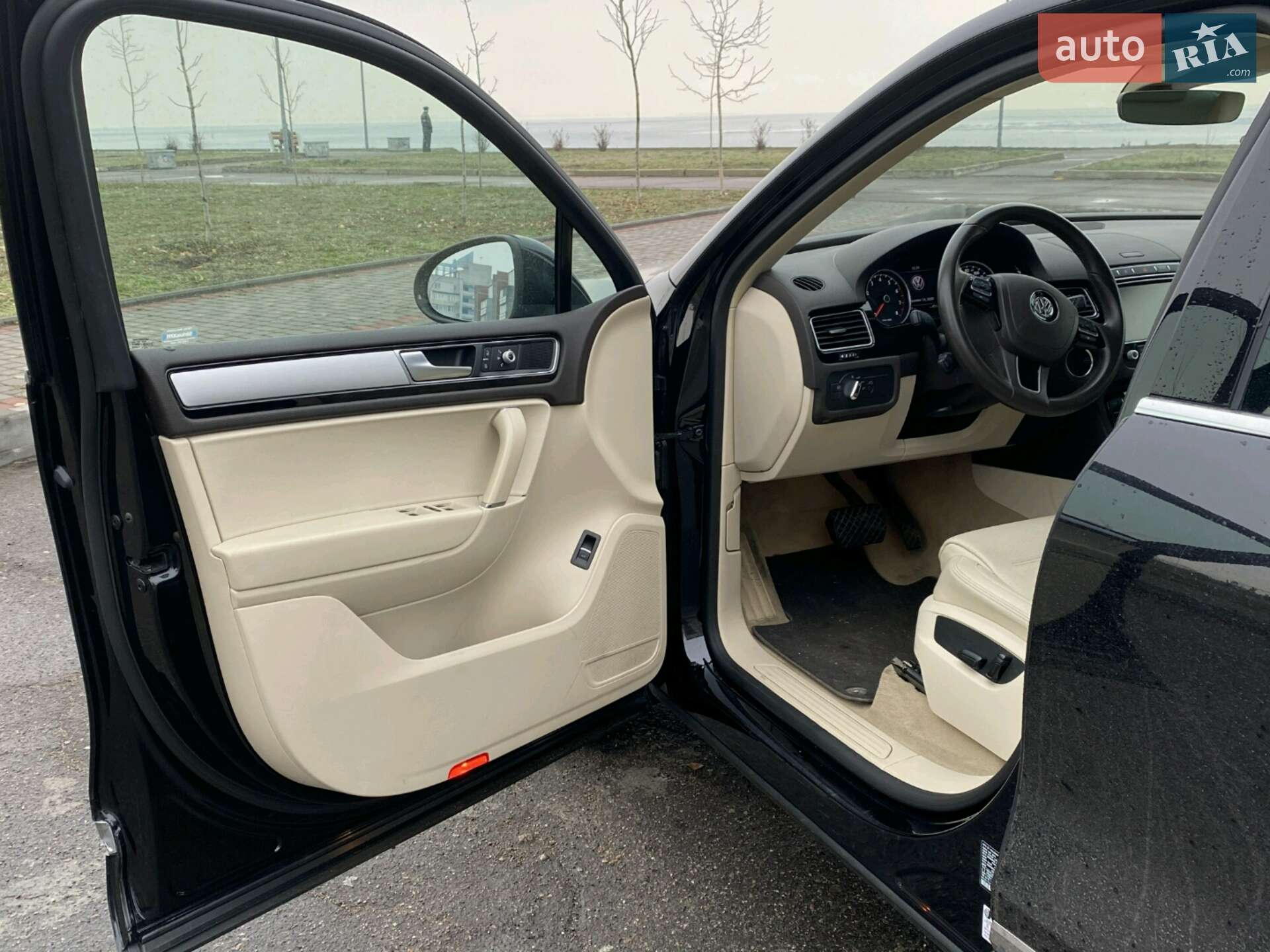 Volkswagen Touareg 2016 VIN WVGEF7BP3HD003594 фото оголошення 7 з 23