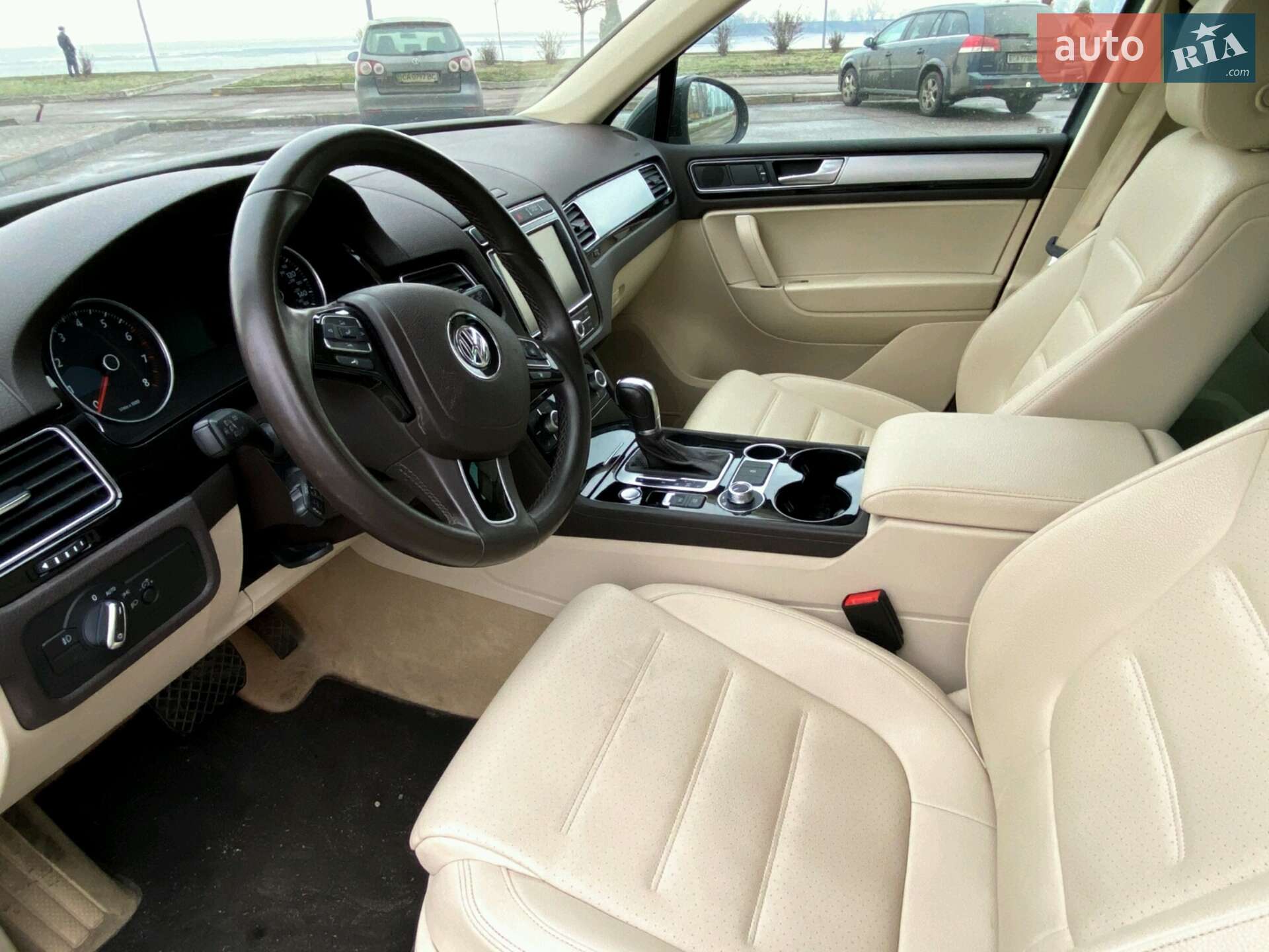 Volkswagen Touareg 2016 VIN WVGEF7BP3HD003594 фото оголошення 6 з 23