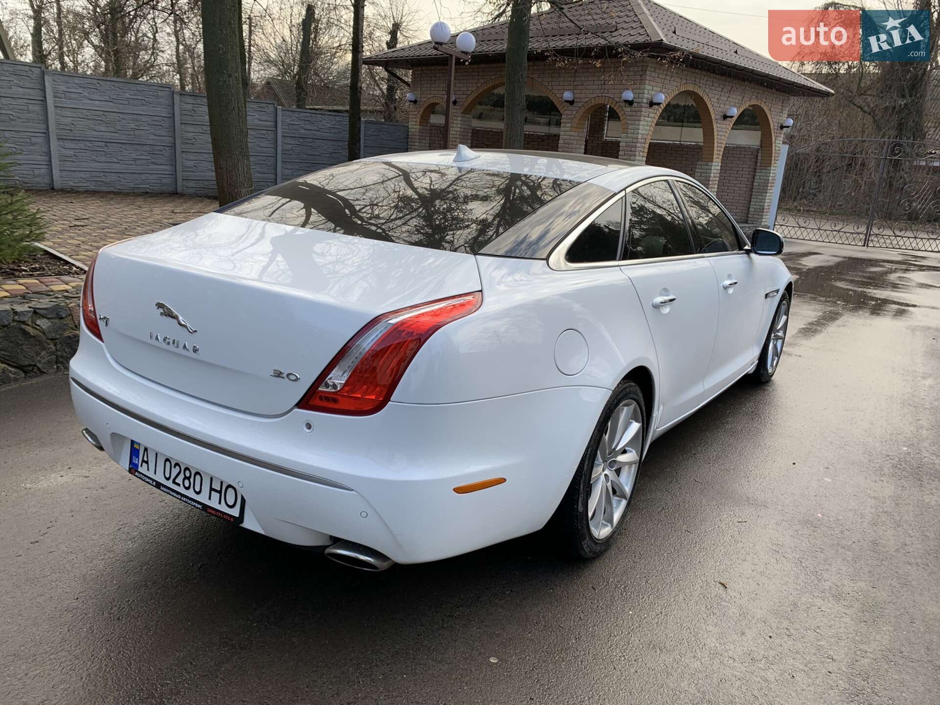 Jaguar XJ 2012 VIN SAJWA1C7XD8V39658 фото оголошення 4 з 9