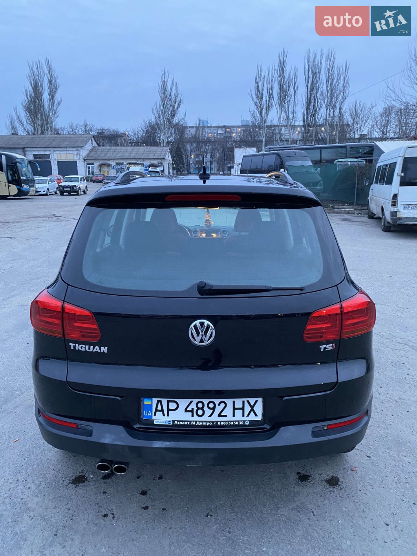 Volkswagen Tiguan 2017 VIN WVGAV7AX7HK036886 фото оголошення 18 з 46