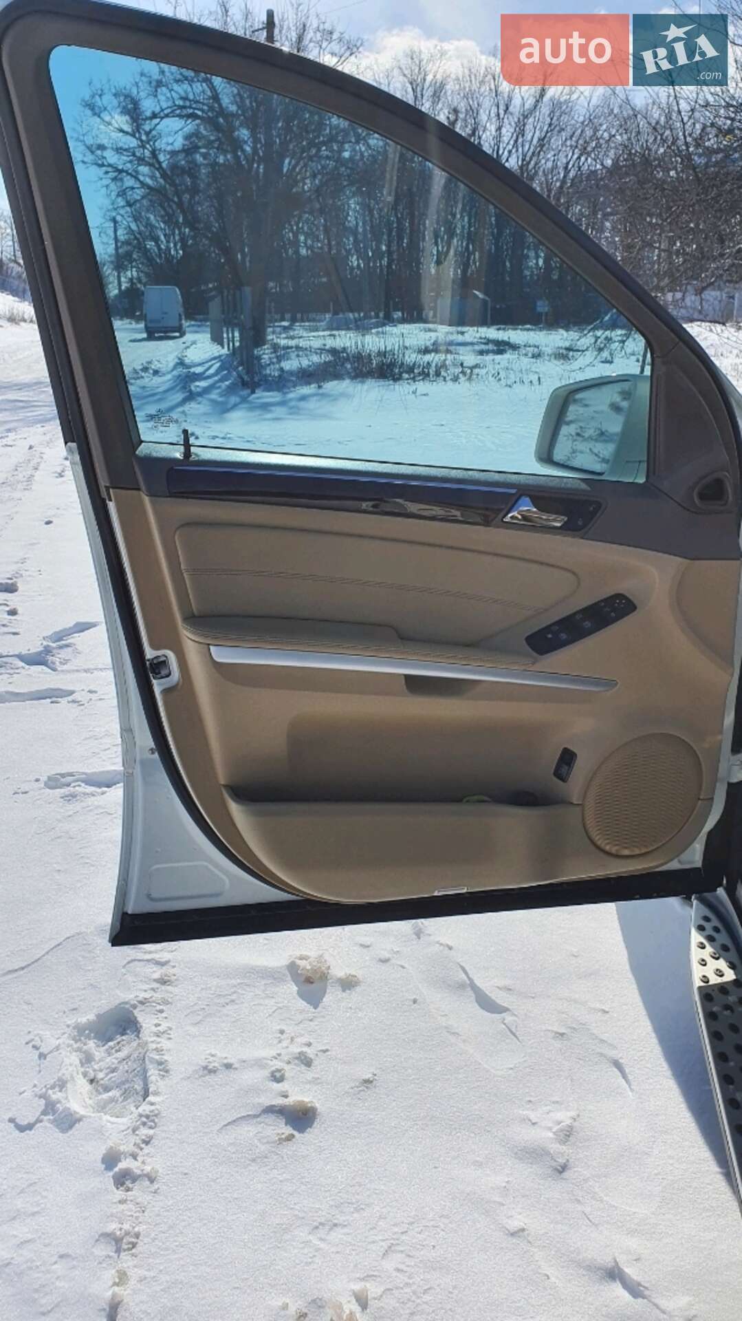 Mercedes-Benz M-Class 2011 VIN 4JGBB2FB0BA729695 фото оголошення 7 з 36
