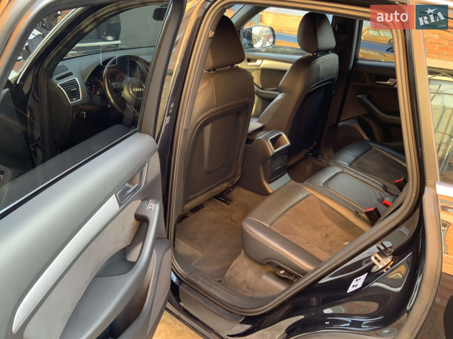 Audi Q5 2014 VIN WAUZZZ8R0EA079821 фото оголошення 19 з 33