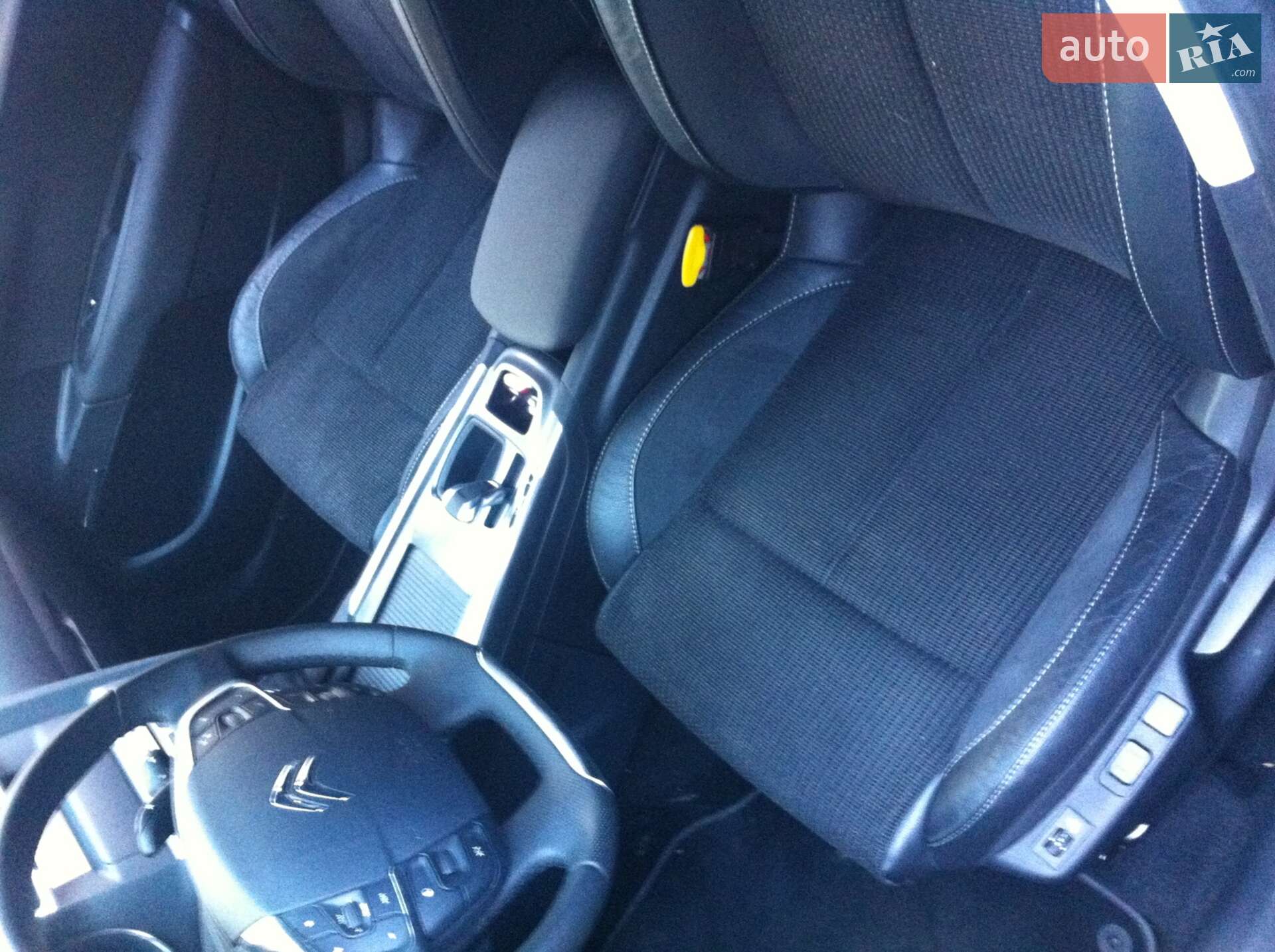 Citroen C4 2014 VIN VF7NC9HD8EY514623 фото оголошення 26 з 32