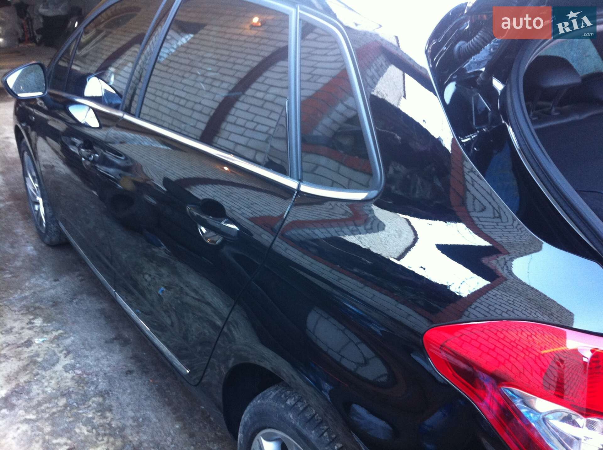 Citroen C4 2014 VIN VF7NC9HD8EY514623 фото оголошення 32 з 32