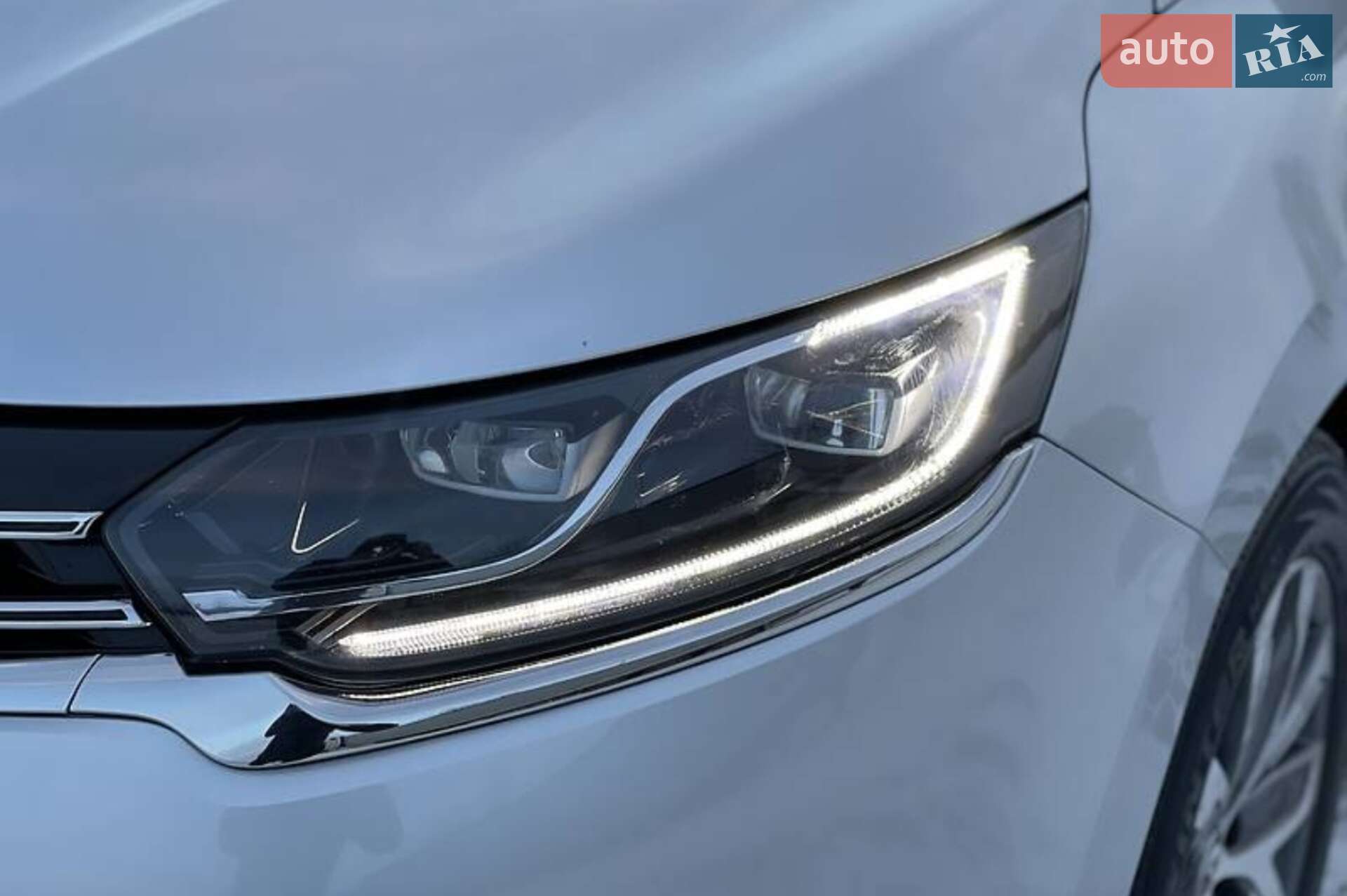 Renault Espace 2015 VIN VF1RFC00552341055 фото оголошення 2 з 26