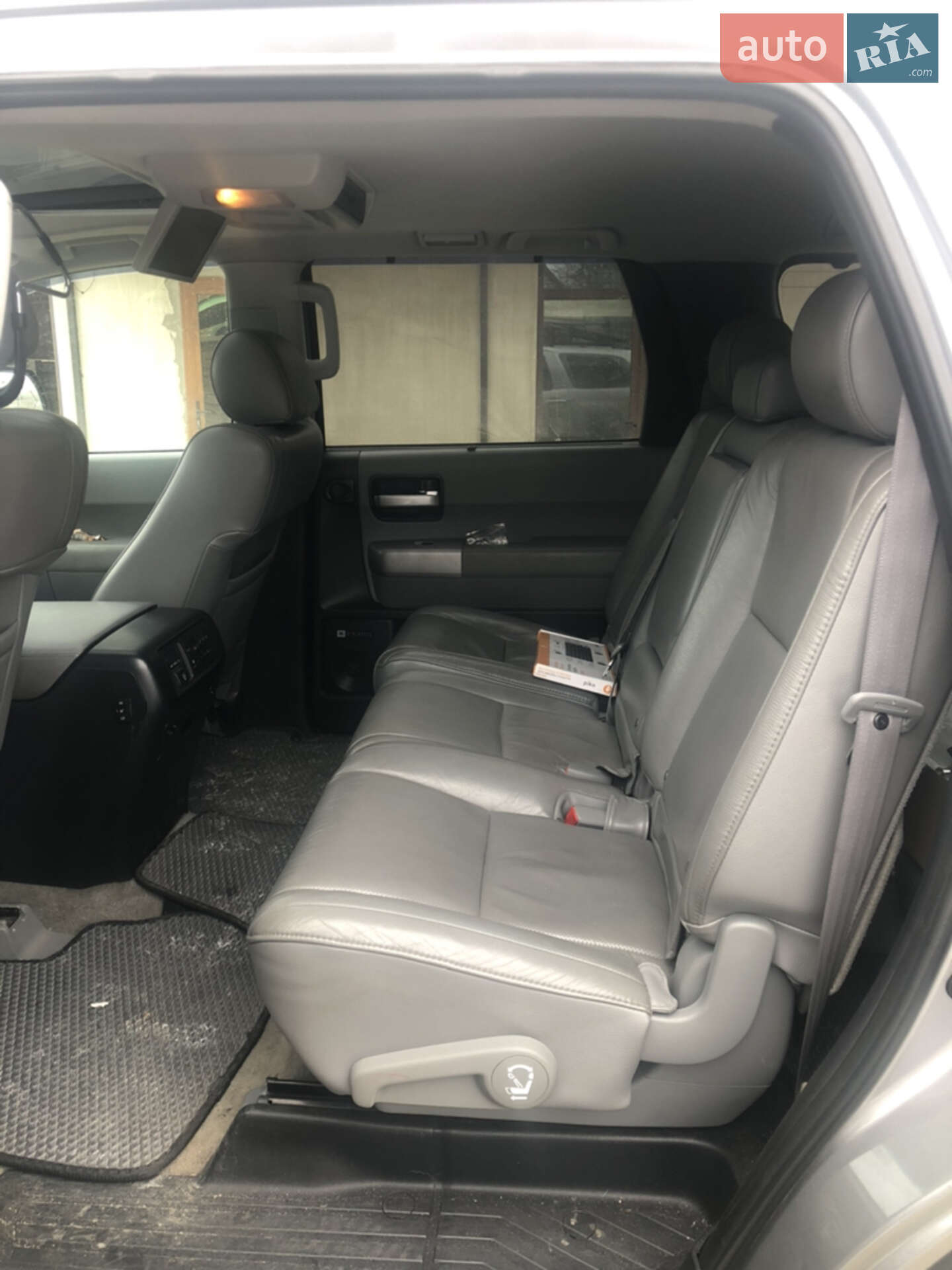 Toyota Sequoia 2008 VIN 5TDBY67A48S012762 фото оголошення 2 з 12