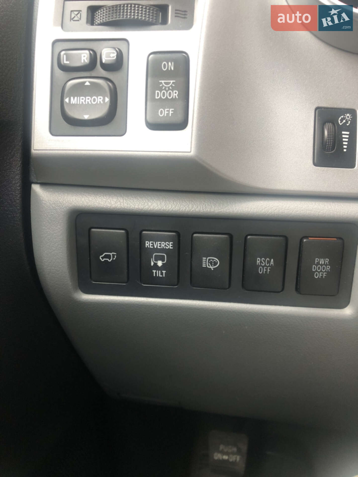 Toyota Sequoia 2008 VIN 5TDBY67A48S012762 фото оголошення 4 з 12
