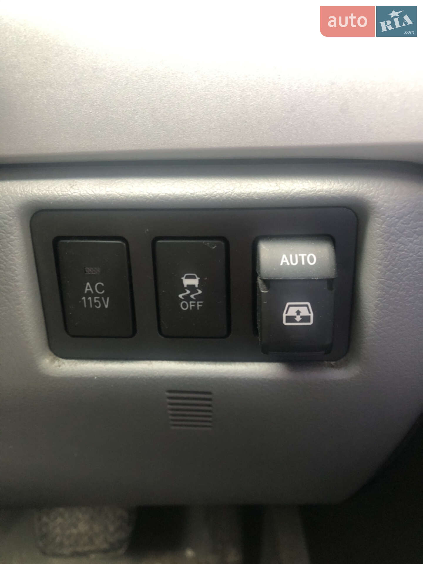 Toyota Sequoia 2008 VIN 5TDBY67A48S012762 фото оголошення 7 з 12