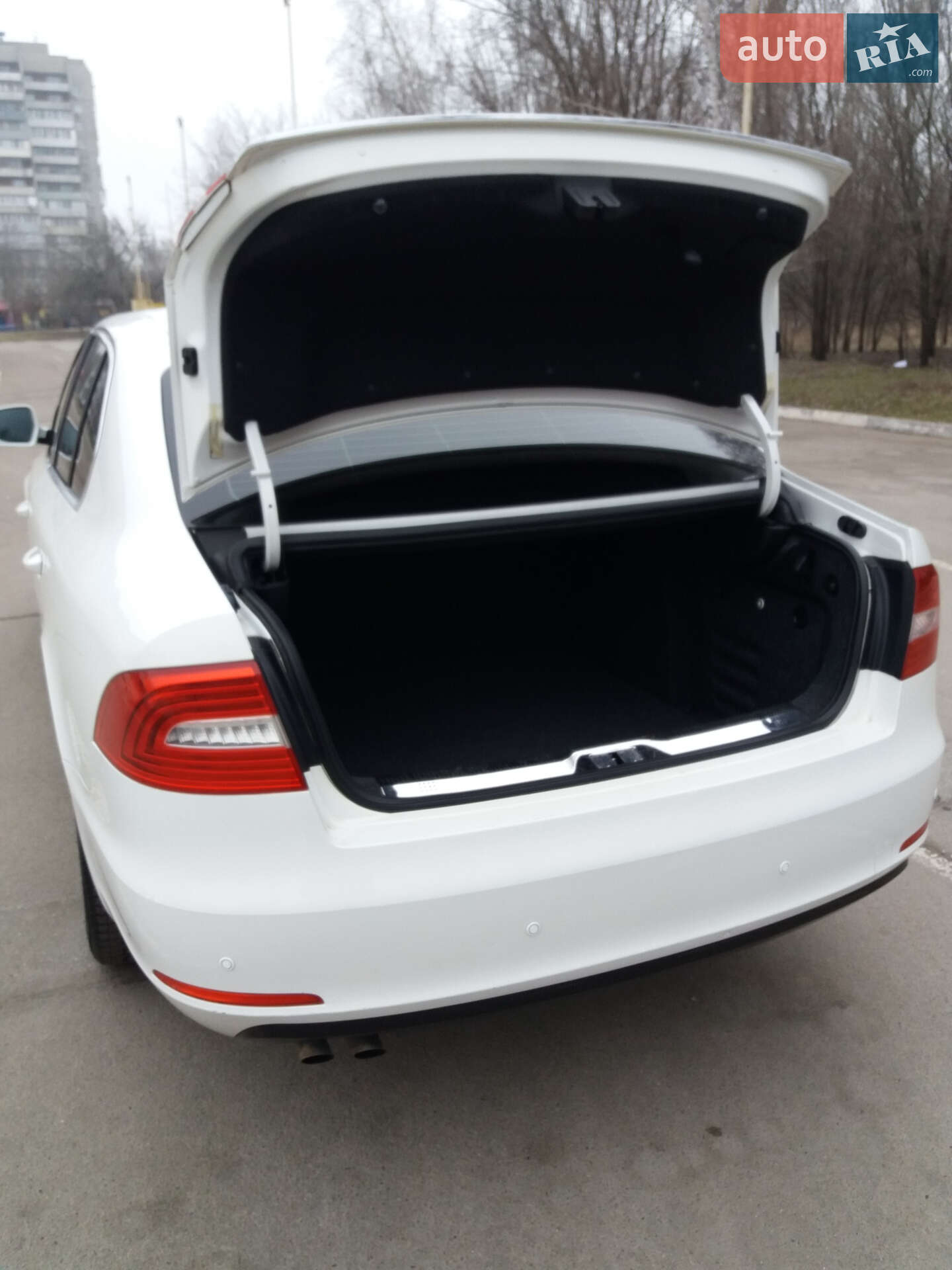 Skoda Superb 2014 VIN TMBAJ73T4E9039564 фото оголошення 32 з 46