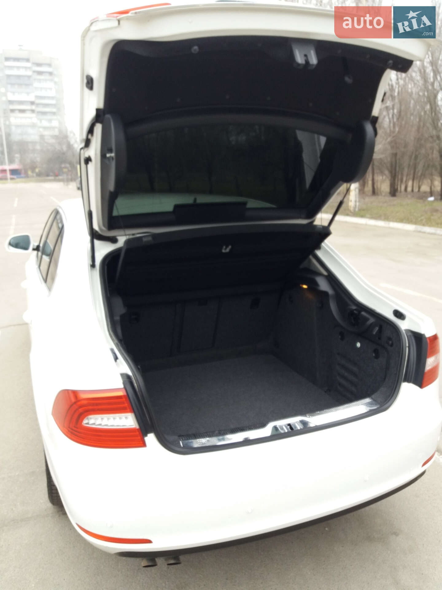 Skoda Superb 2014 VIN TMBAJ73T4E9039564 фото оголошення 33 з 46