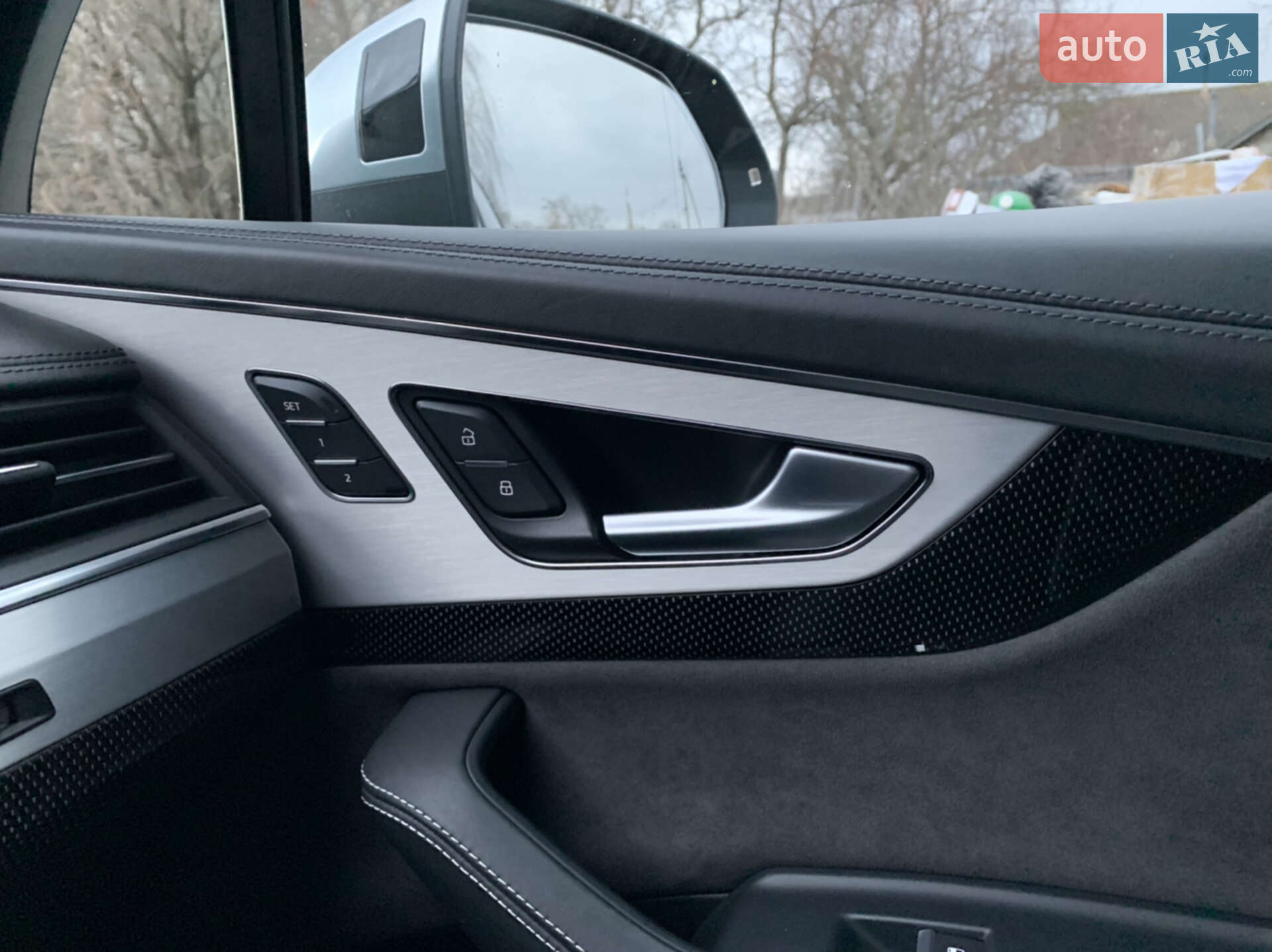 Audi SQ7 2016 VIN WAUZZZ4M0HD009412 фото оголошення 20 з 38