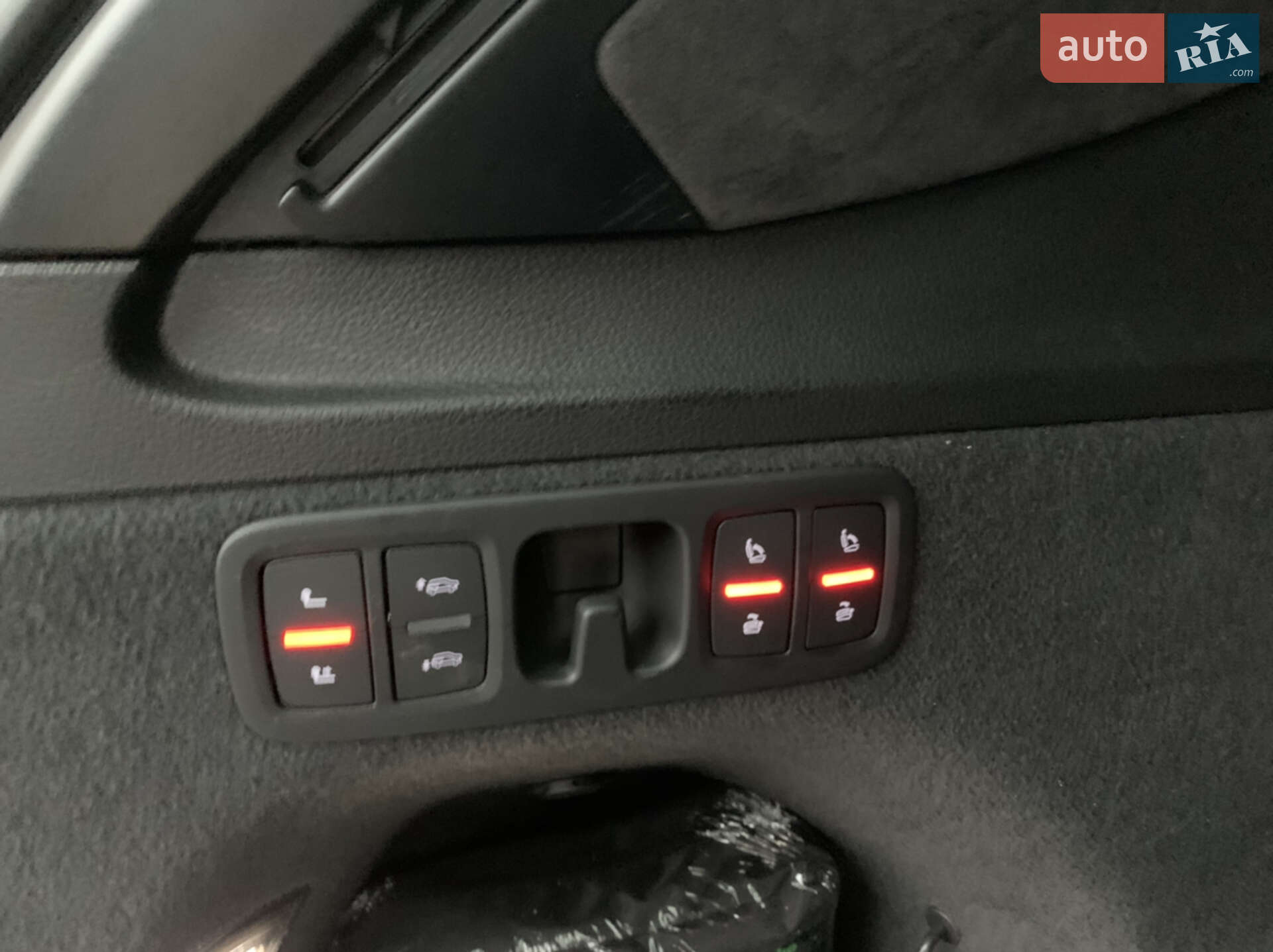 Audi SQ7 2016 VIN WAUZZZ4M0HD009412 фото оголошення 35 з 38