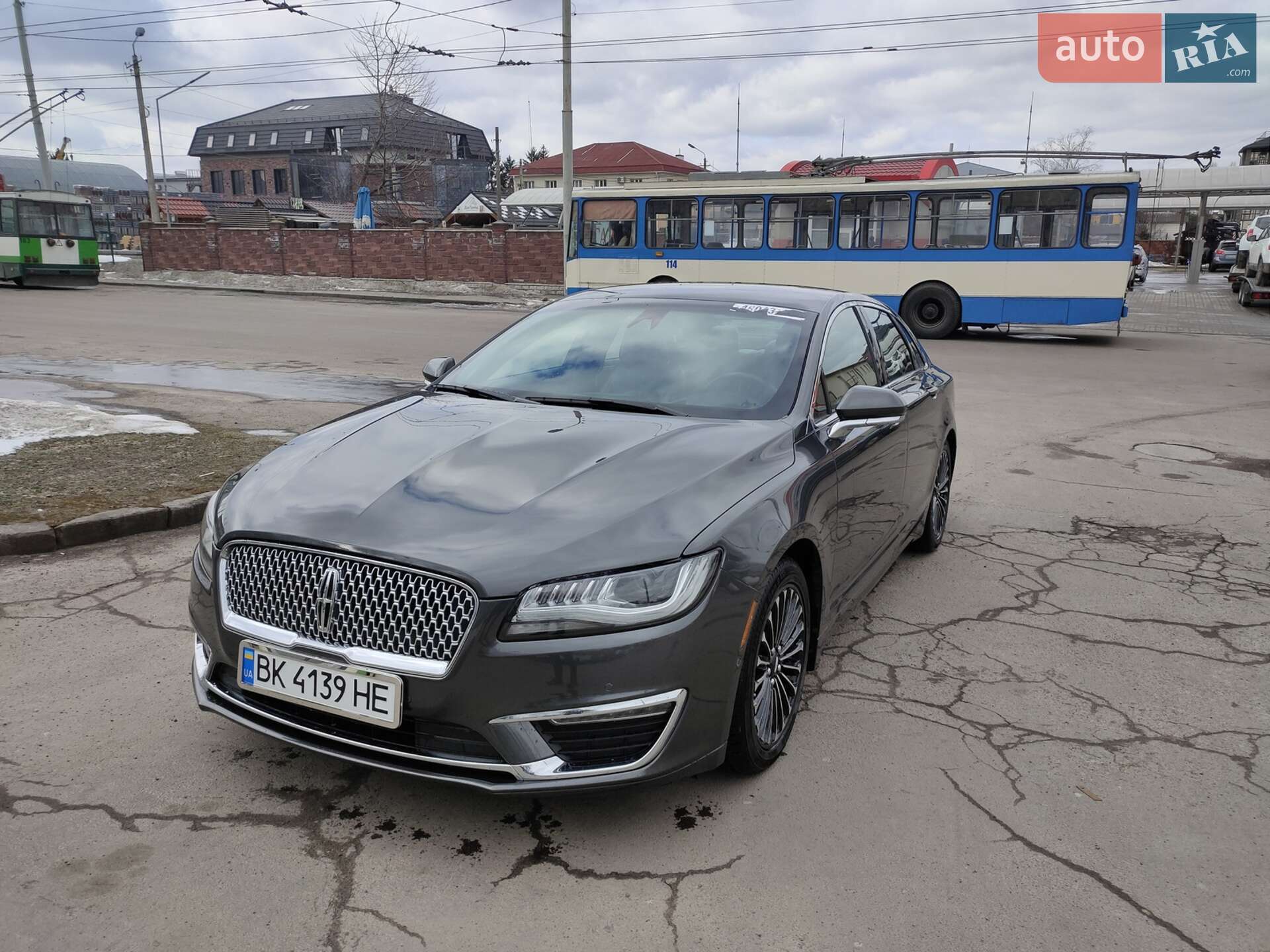 Lincoln MKZ 2017 VIN 3LN6L5D96HR657657 фото оголошення 4 з 11