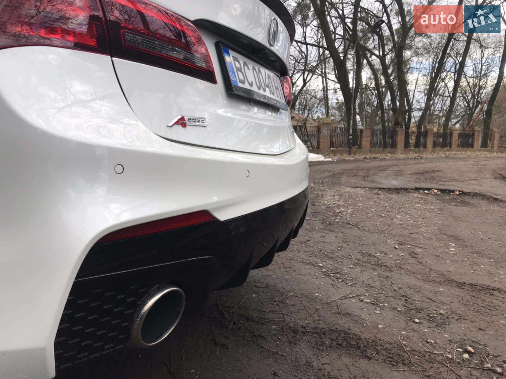 Acura TLX 2017 VIN 19UUB3F67JA005704 фото оголошення 11 з 17