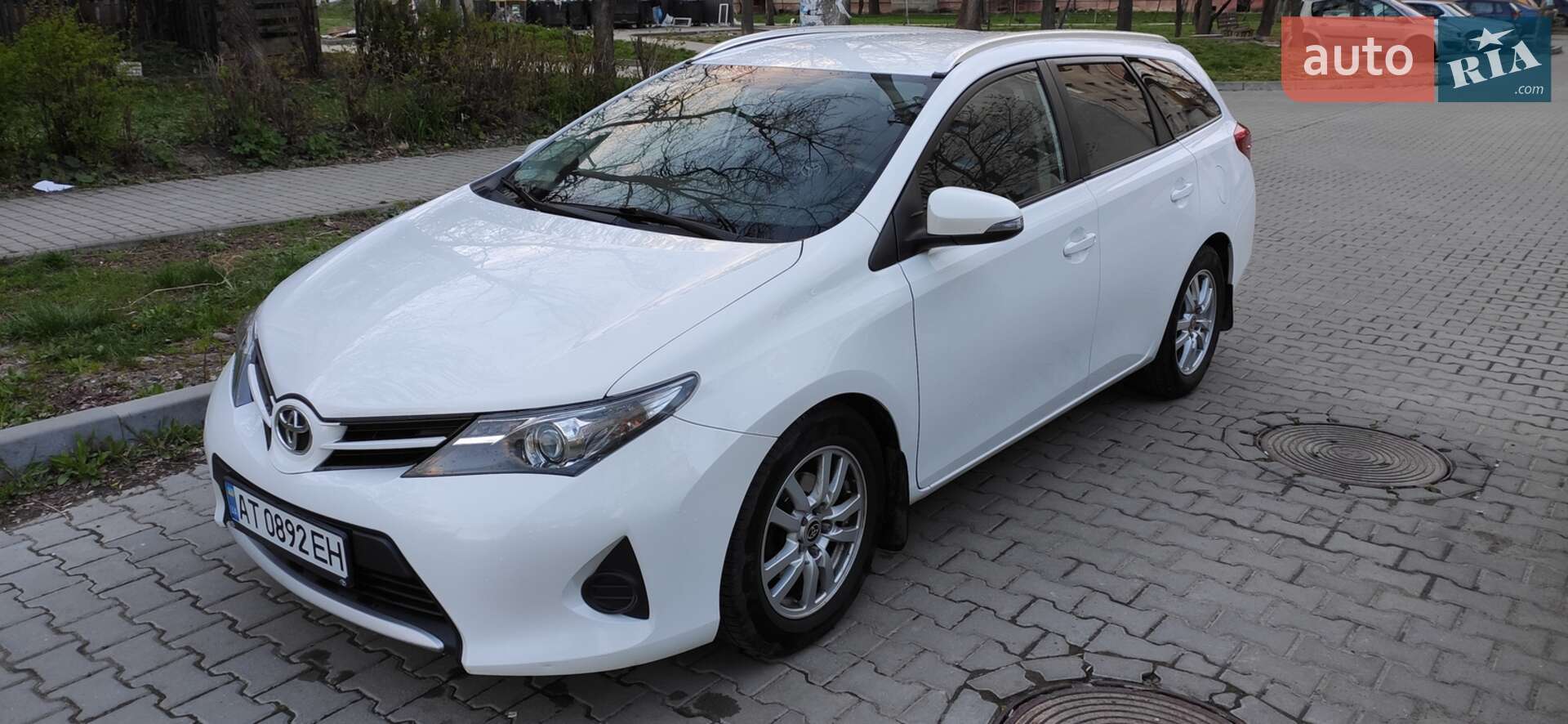 Toyota Auris 2014 VIN SB1ZN3JE80E026762 фото оголошення 2 з 34