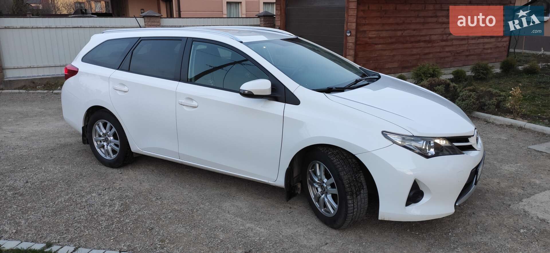 Toyota Auris 2014 VIN SB1ZN3JE80E026762 фото оголошення 9 з 34