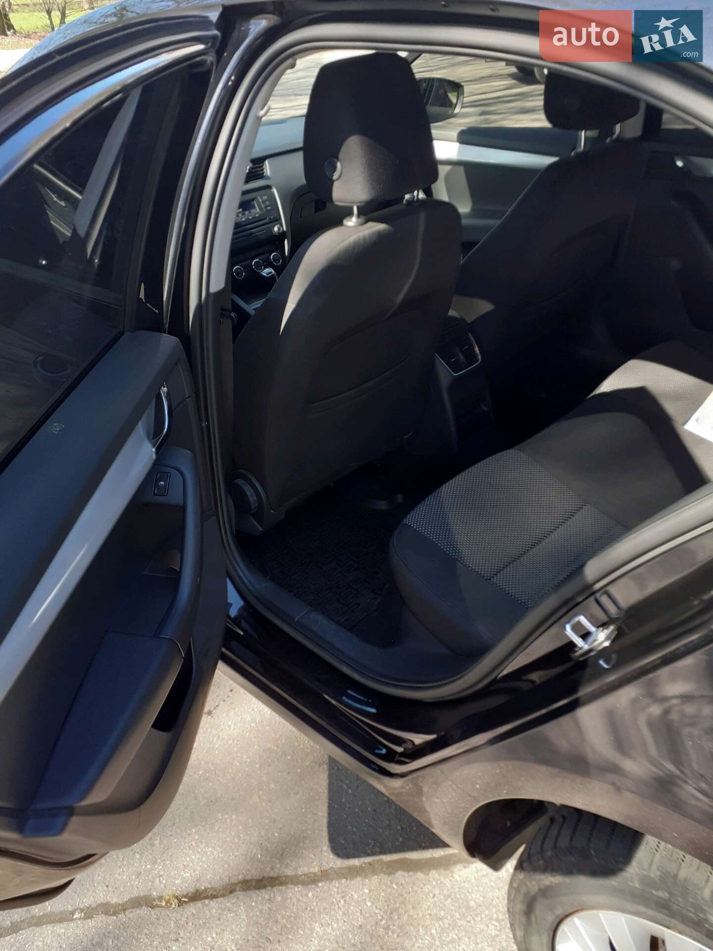 Skoda Octavia 2014 VIN TMBAC2NE7EB009141 фото оголошення 9 з 9