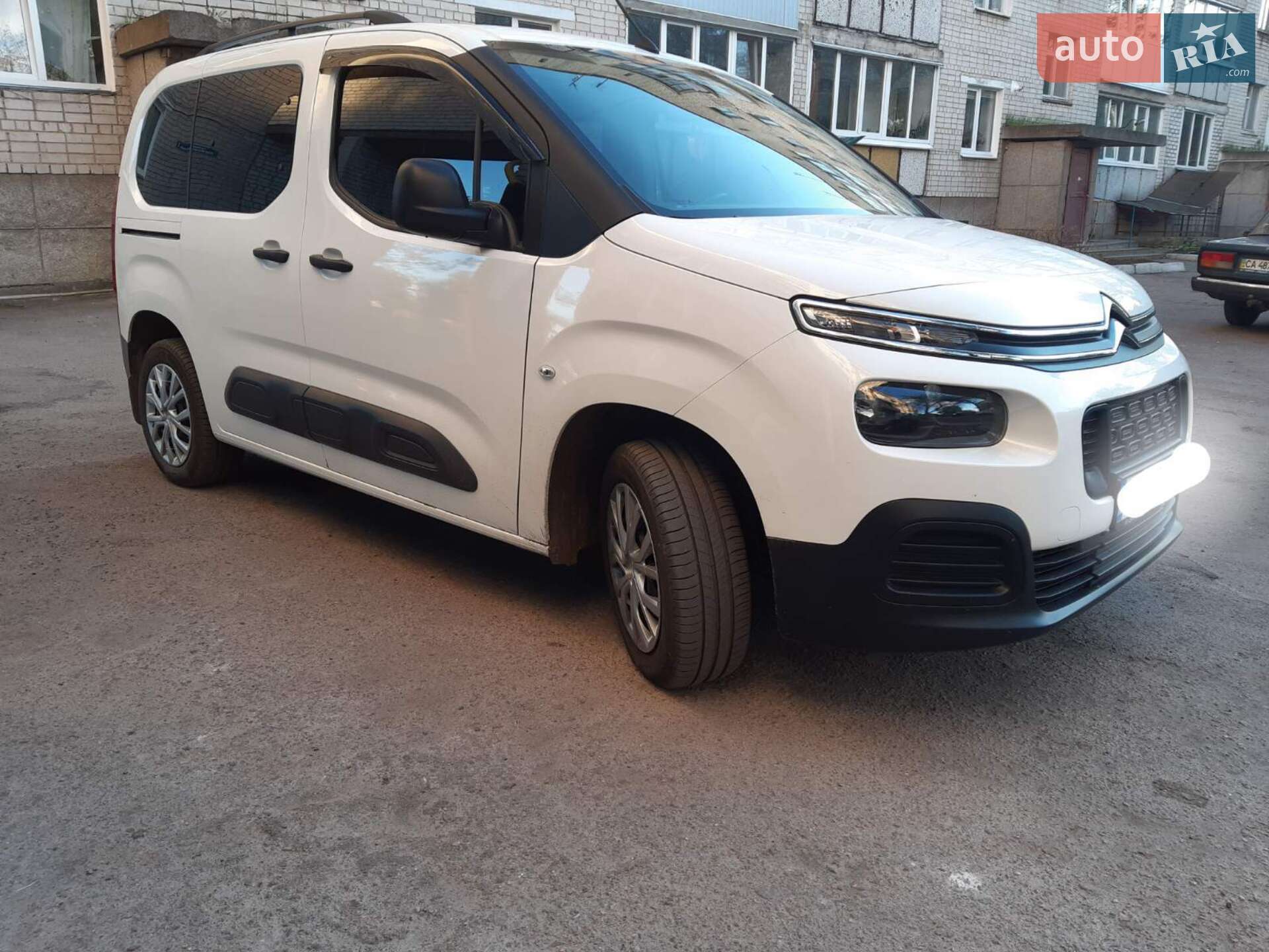 Citroen Berlingo 2019 VIN VR7EC9HPAKJ738208 фото оголошення 8 з 8