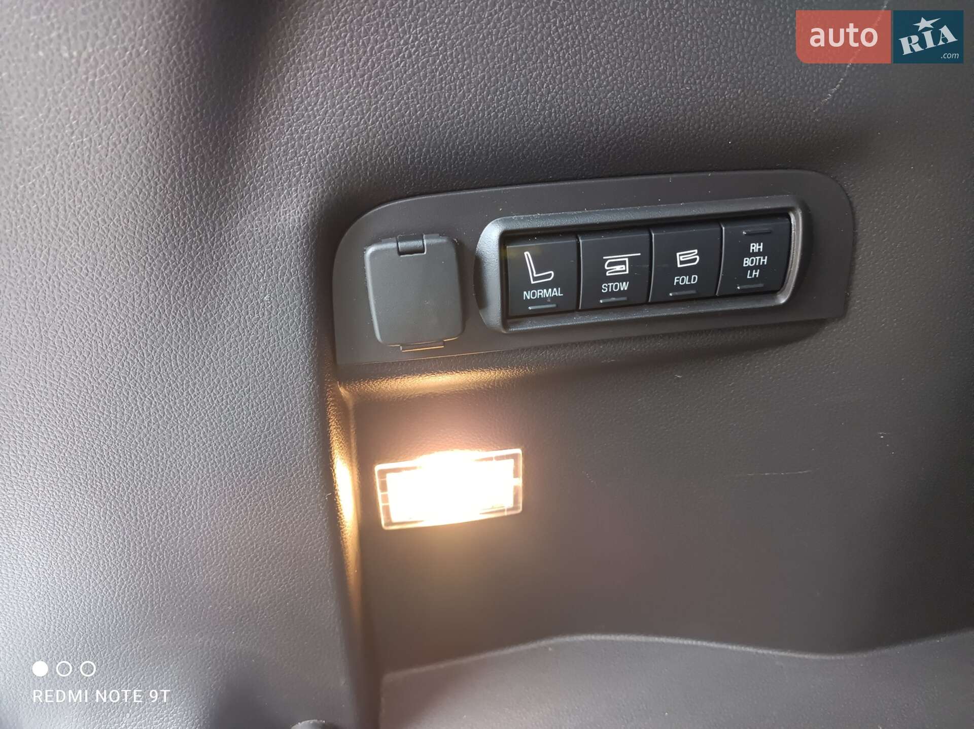 Ford Explorer 2014 VIN 1FM5K7F86FGA54128 фото оголошення 3 з 15