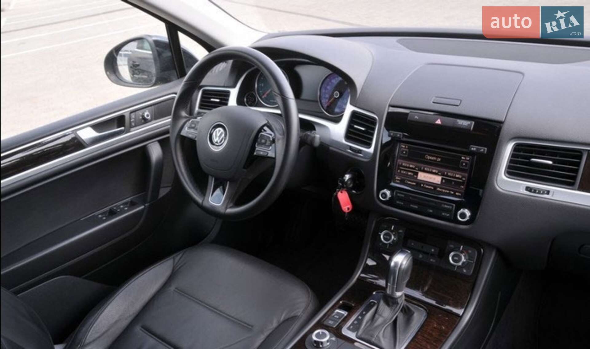 Volkswagen Touareg 2016 VIN WVGZZZ7PZHD020003 фото оголошення 4 з 7