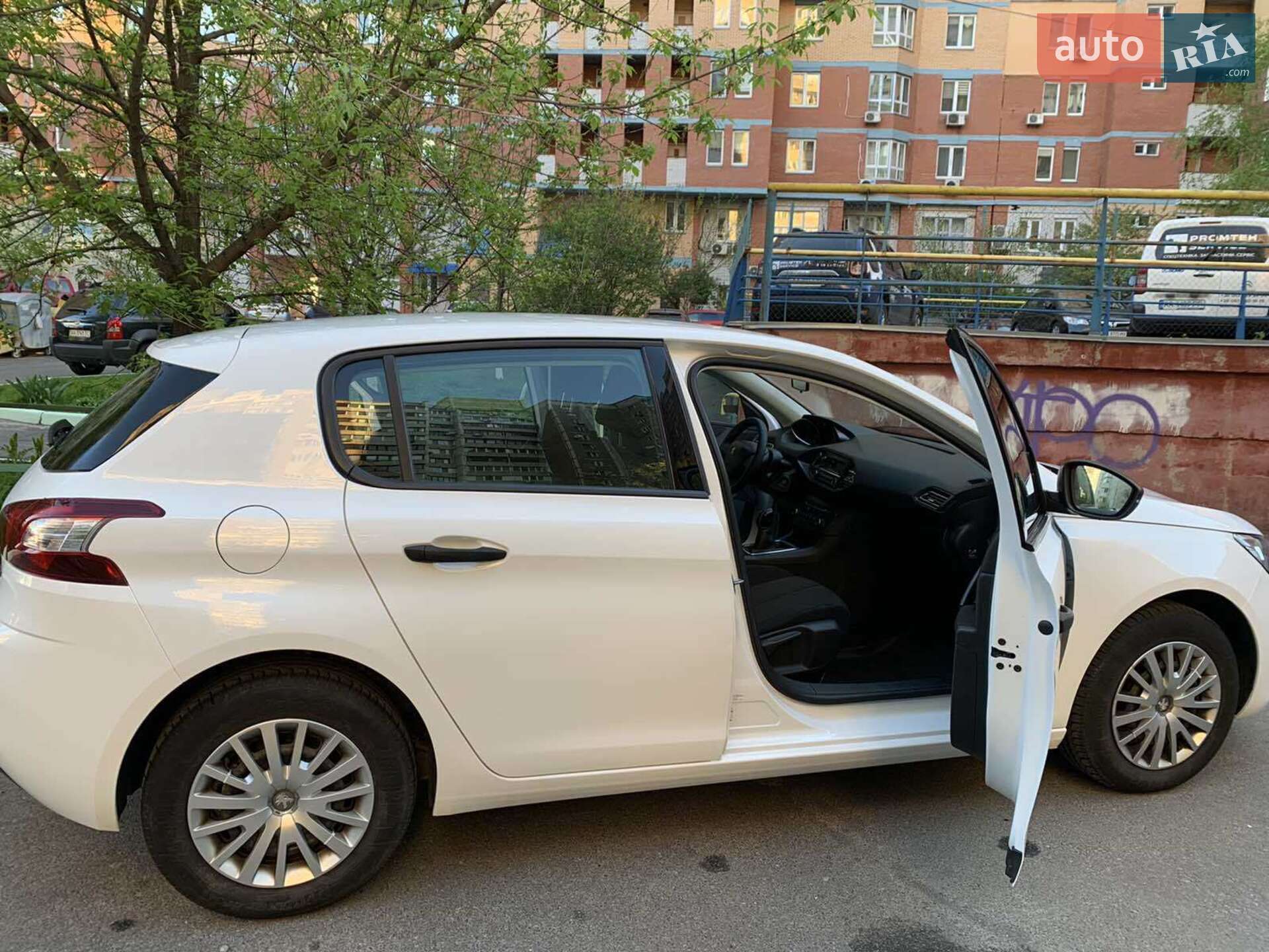 Peugeot 308 2015 VIN VF3LBBHYBGS139848 фото оголошення 6 з 15