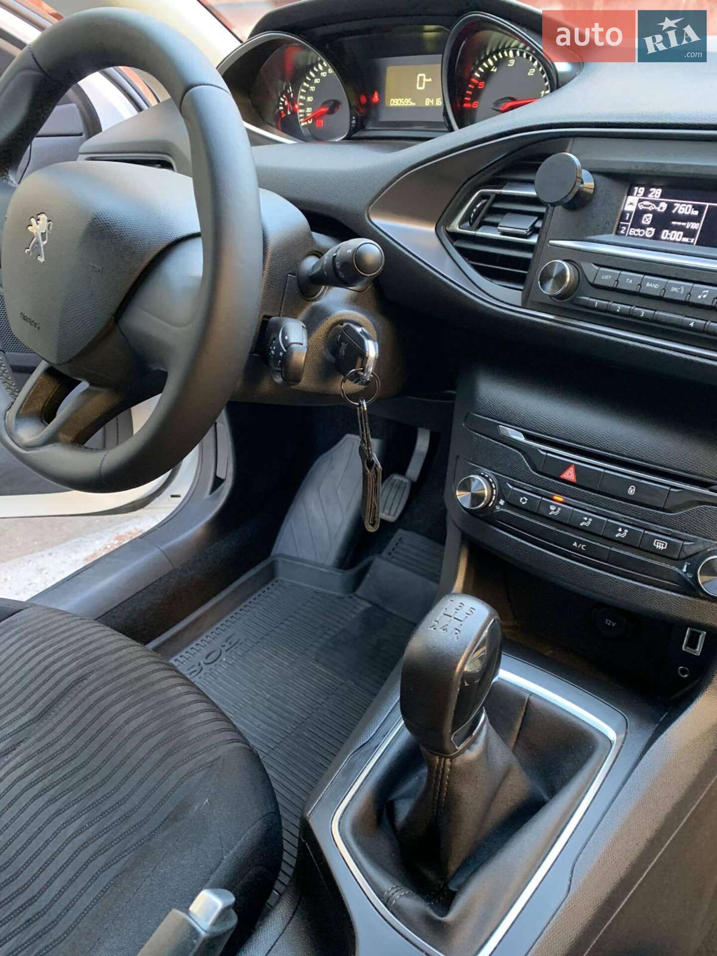 Peugeot 308 2015 VIN VF3LBBHYBGS139848 фото оголошення 7 з 15