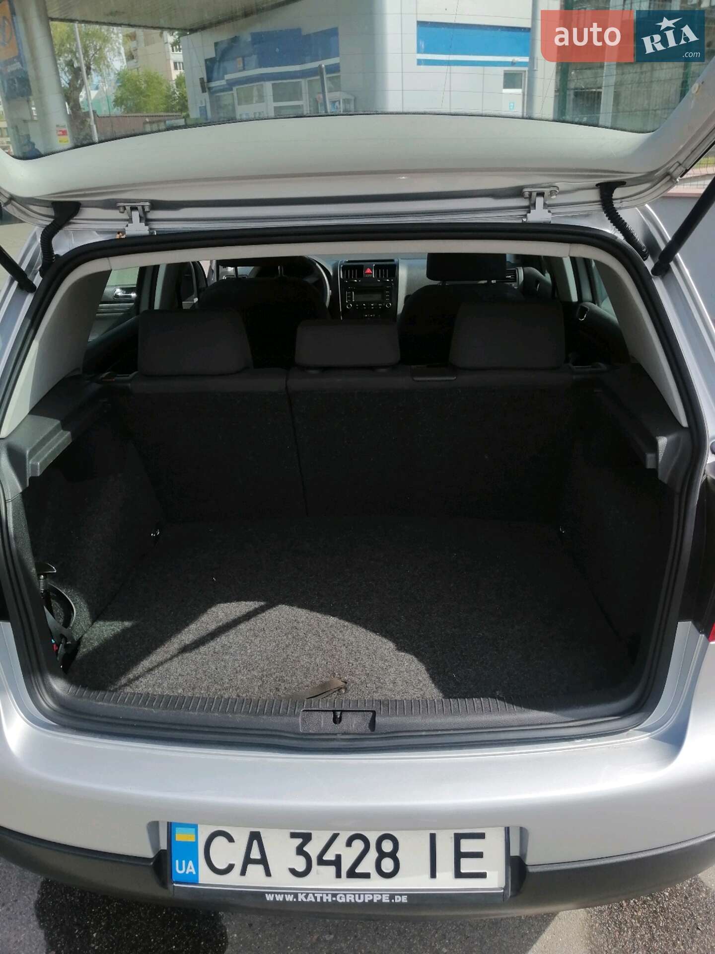 Volkswagen Golf 2004 VIN WVWZZZ1KZ4B071150 фото оголошення 3 з 9