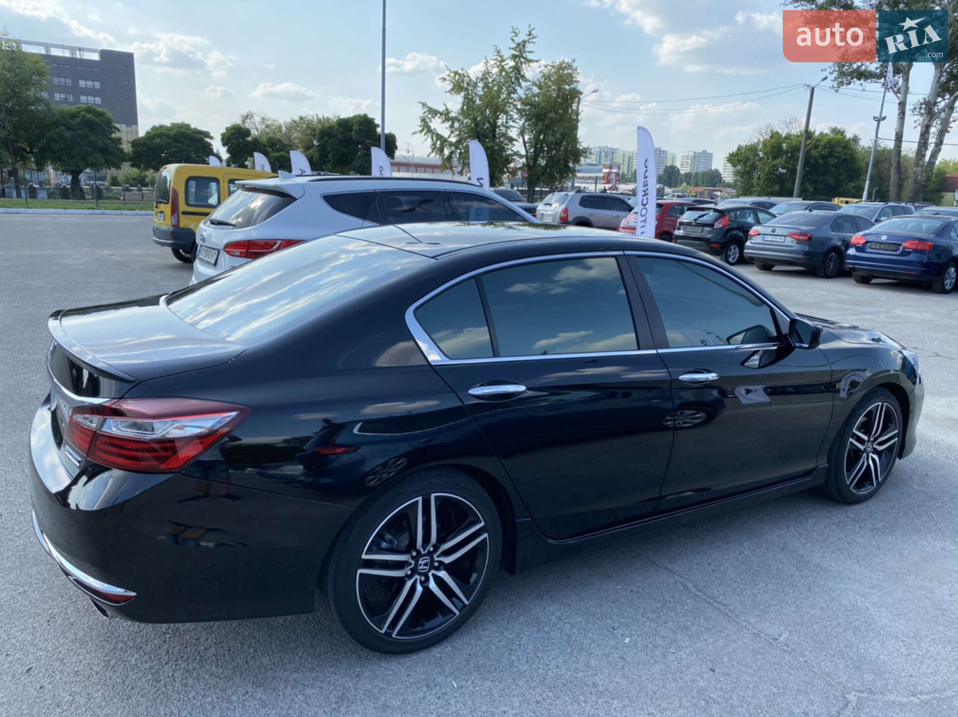 Honda Accord 2016 VIN 1HGCR2F12HA078074 фото оголошення 11 з 12