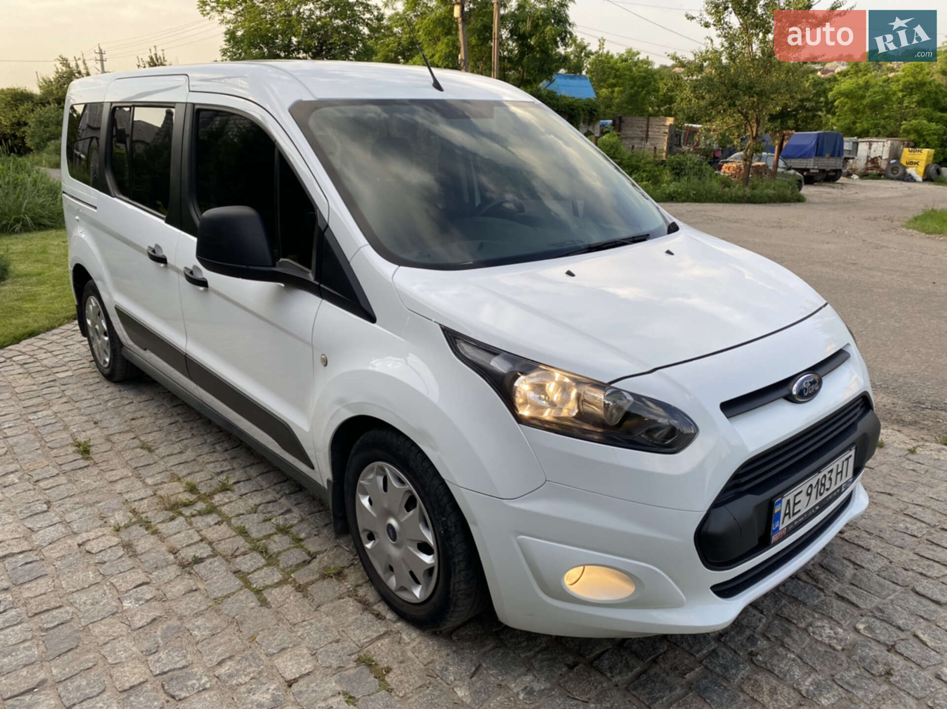 Ford Tourneo Connect 2016 VIN WF0UXXWPGUGE23767 фото оголошення 29 з 42