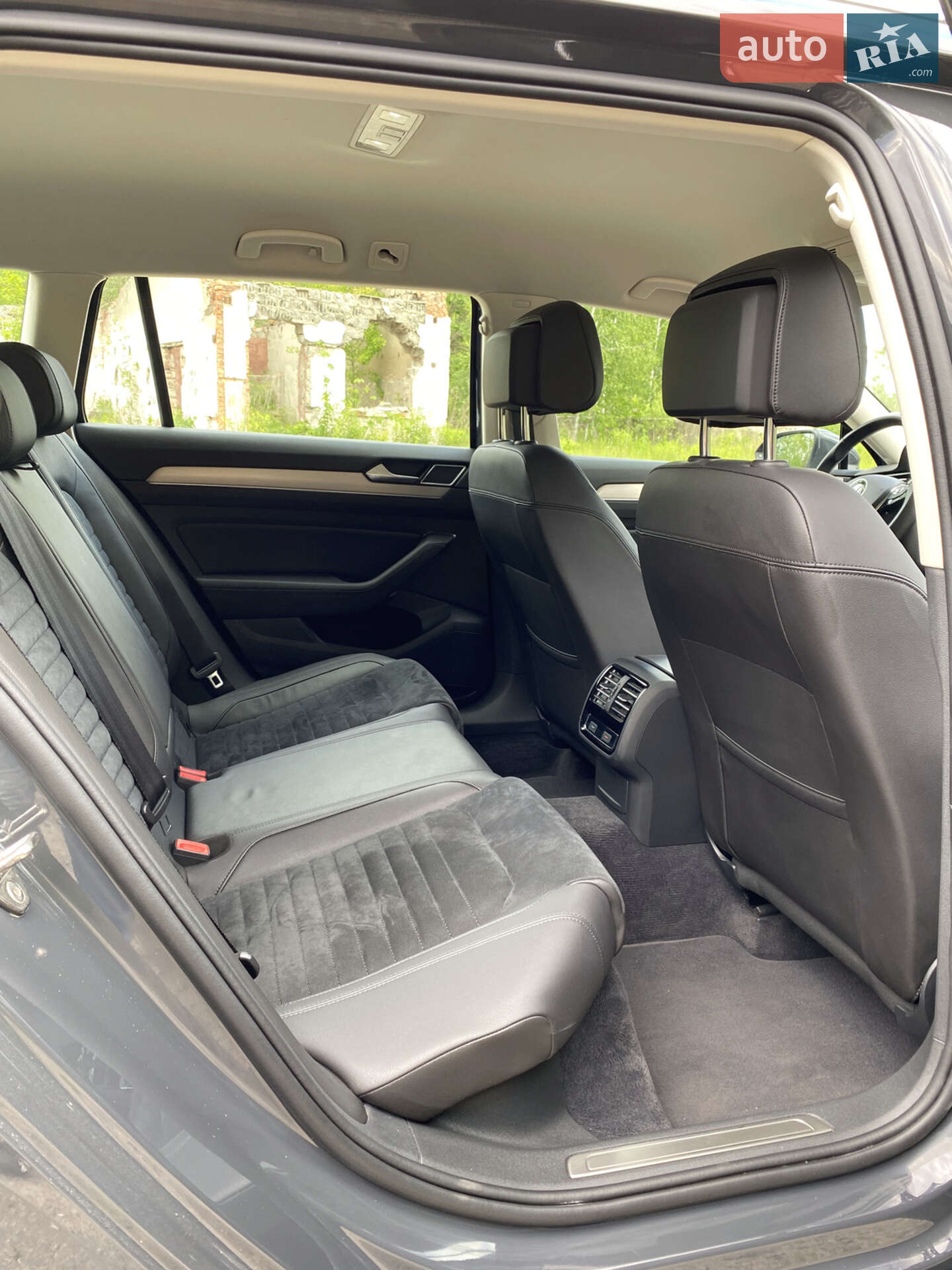 Volkswagen Passat 2018 VIN WVWZZZ3CZJE157134 фото оголошення 9 з 21