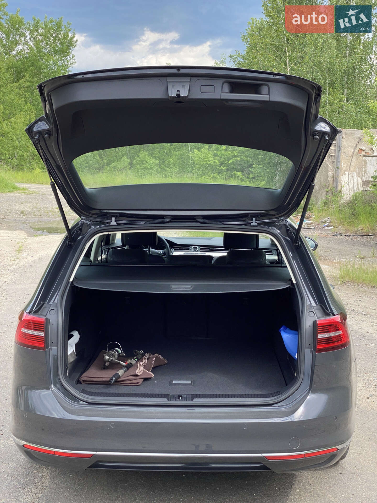 Volkswagen Passat 2018 VIN WVWZZZ3CZJE157134 фото оголошення 11 з 21
