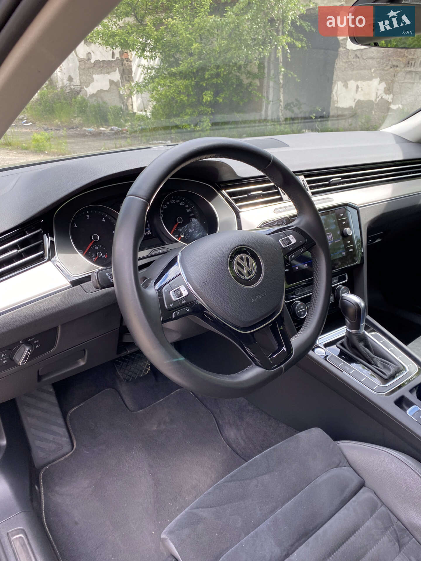 Volkswagen Passat 2018 VIN WVWZZZ3CZJE157134 фото оголошення 15 з 21