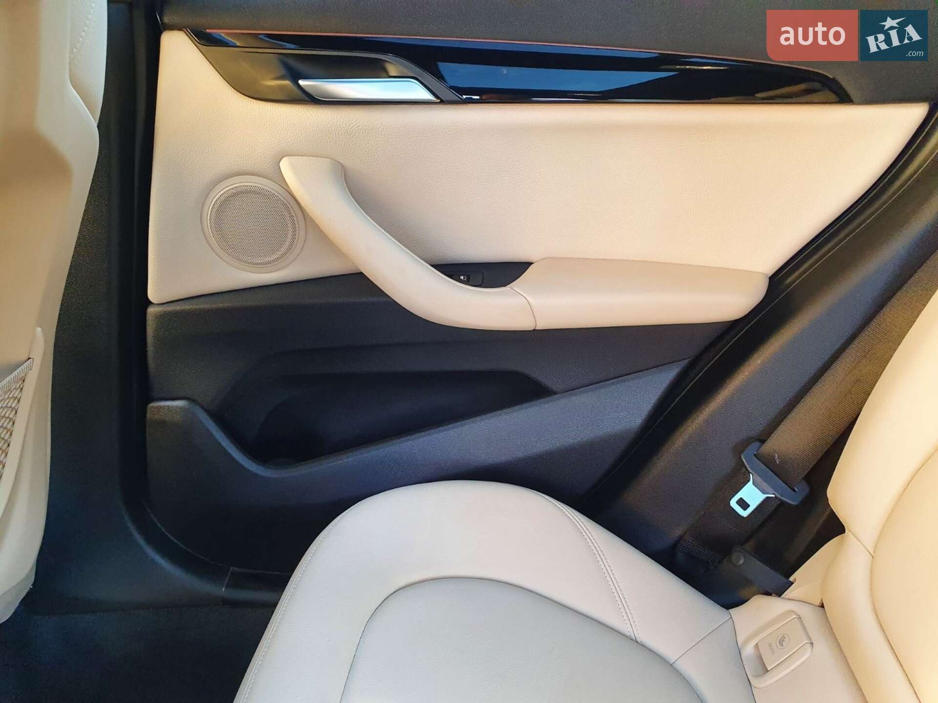 BMW X1 2016 VIN WBXHT3C3XG5F67451 фото оголошення 14 з 50