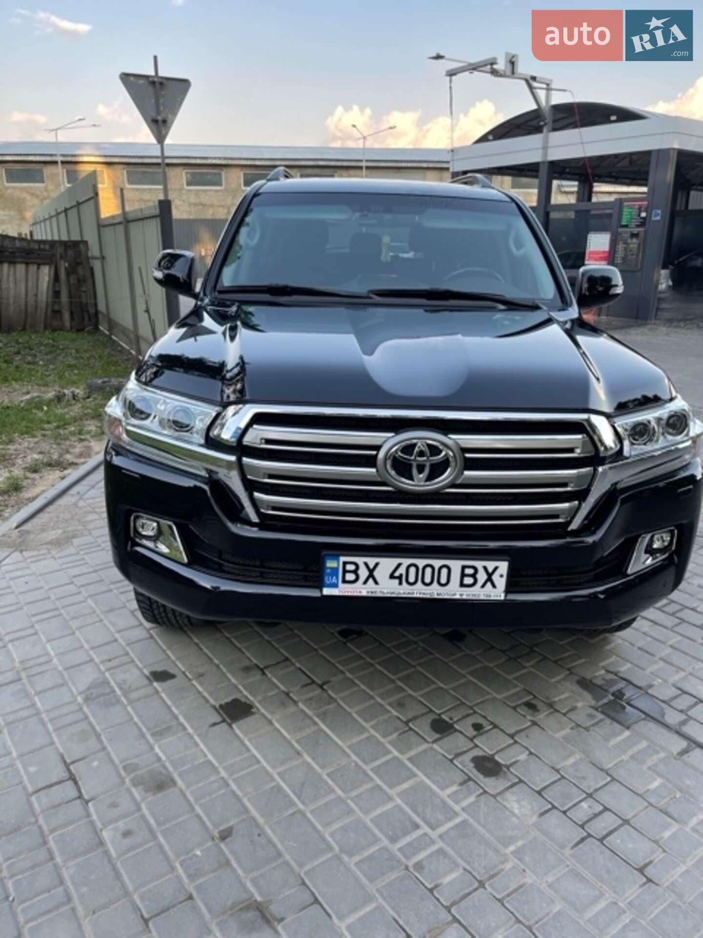 Toyota Land Cruiser 2020 VIN JTMCX05J904207960 фото оголошення 13 з 29
