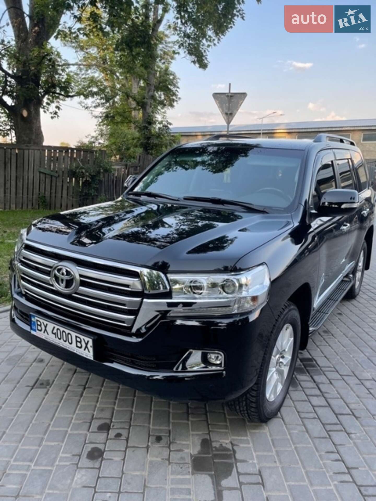 Toyota Land Cruiser 2020 VIN JTMCX05J904207960 фото оголошення 16 з 29